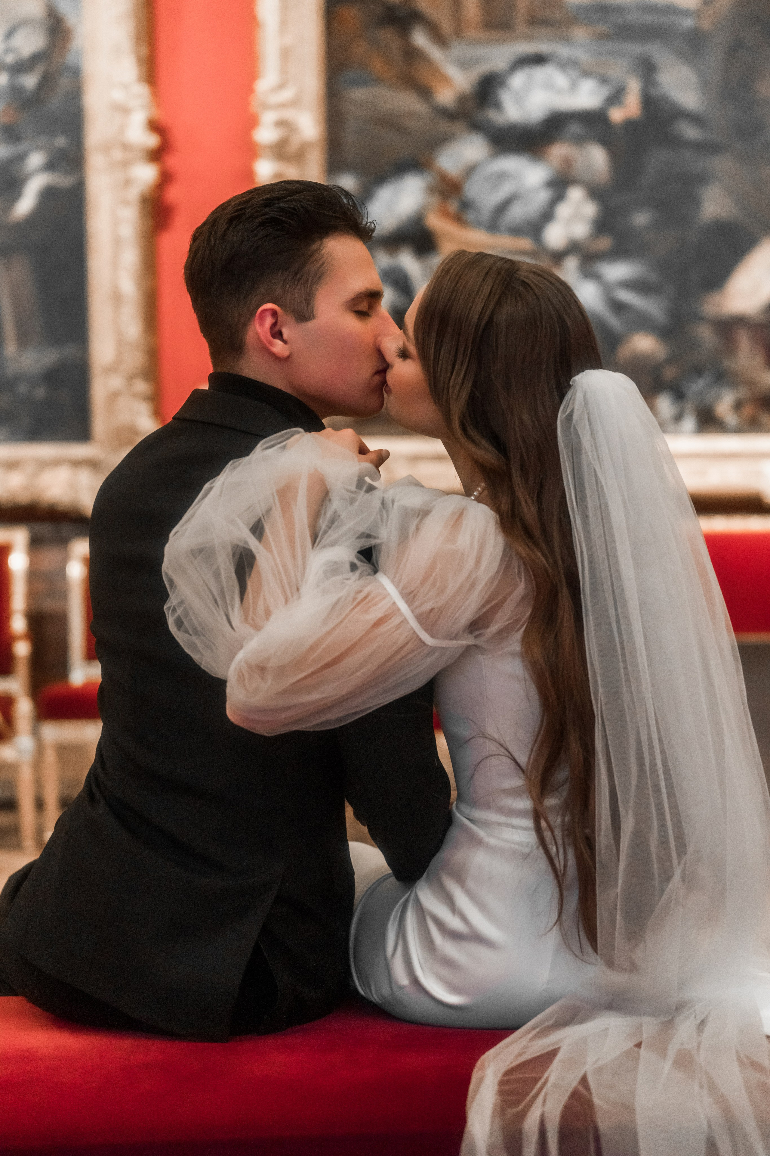 Фотосессия в Эрмитаже упрекрасно передаст Ваш стиль свадьбы!