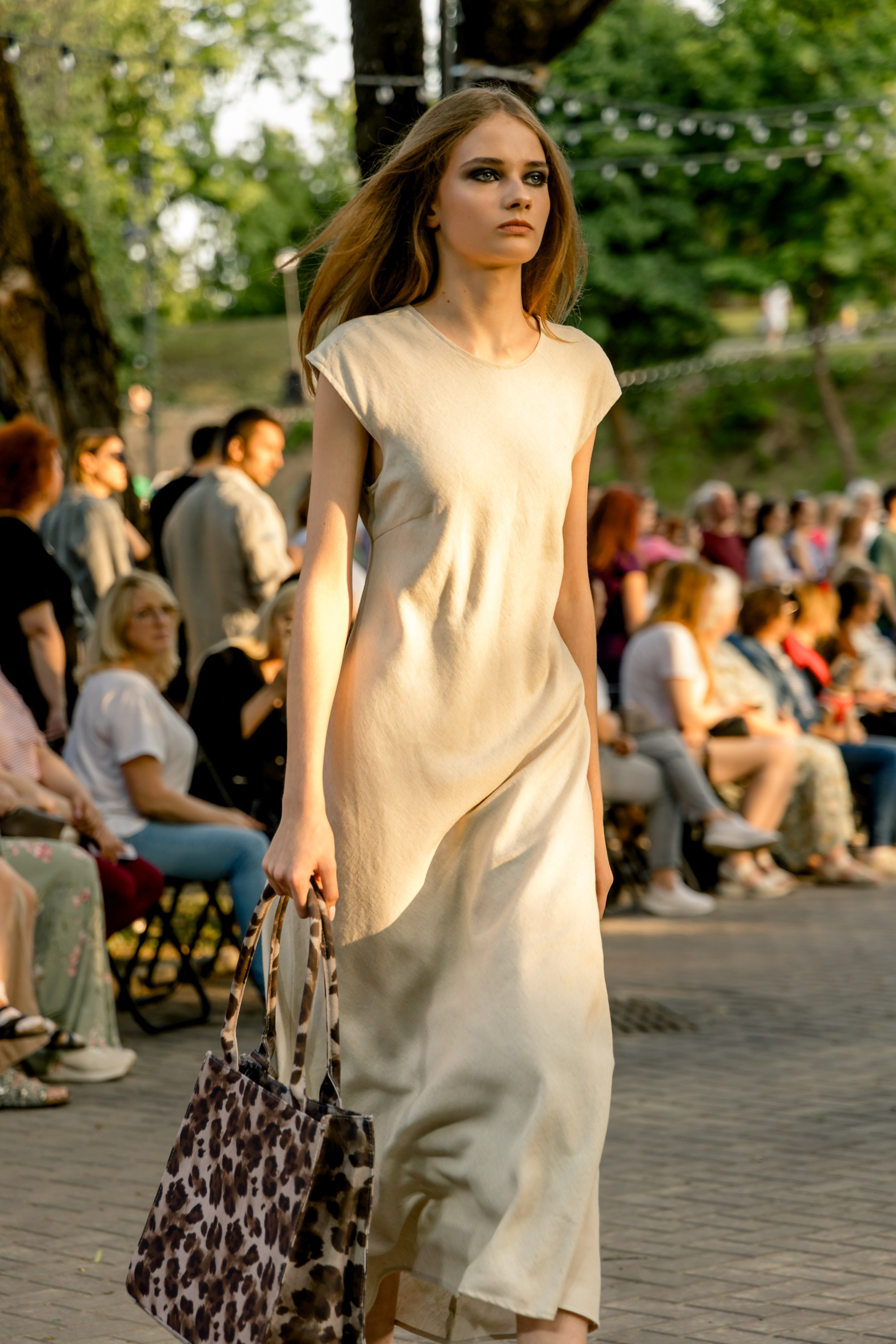 Smolensk Fashion Week 2025_показы_ДЕНЬ 1_ВЕЧЕРНИЙ ПОКАЗ_19:00. Главная