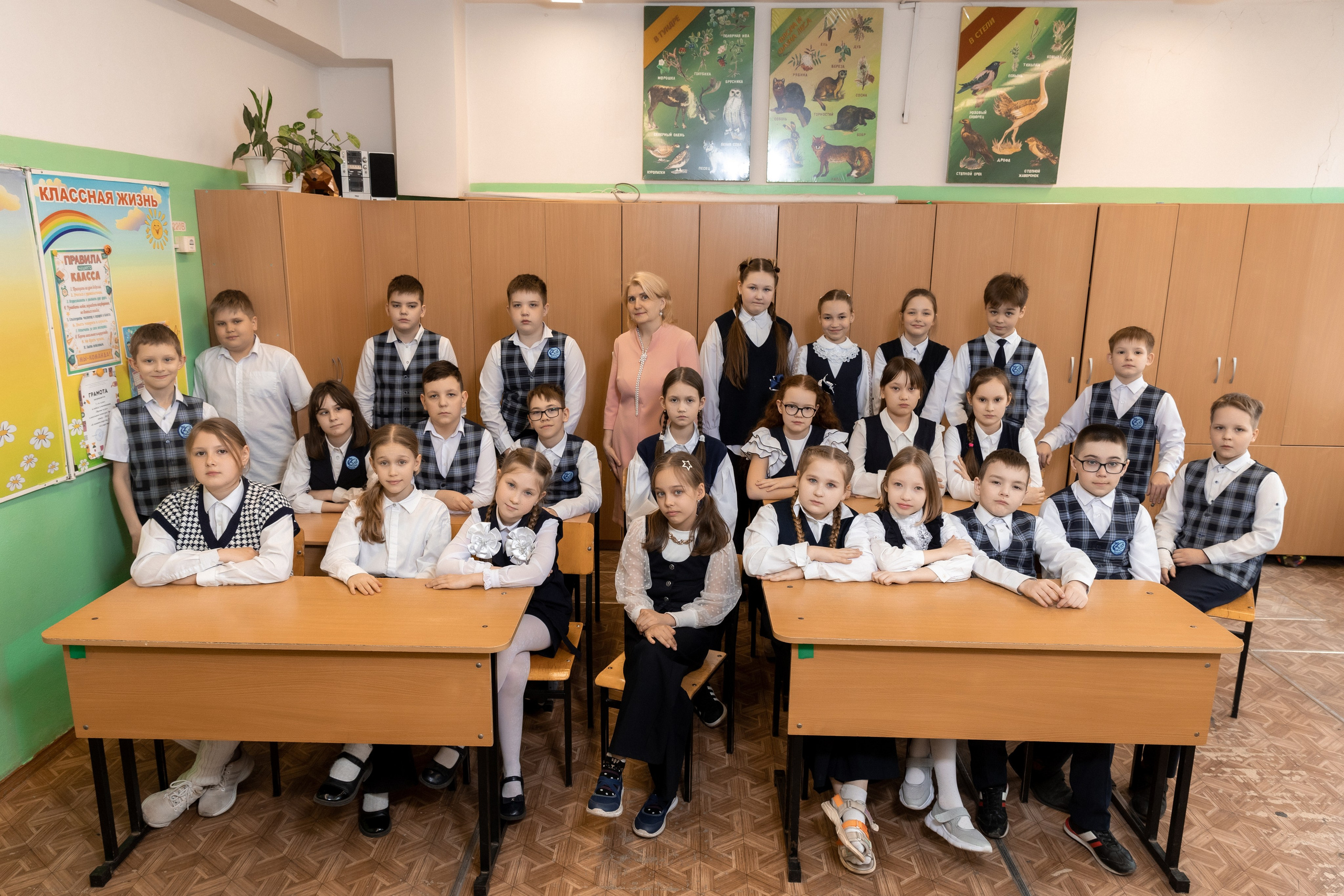 Школа 54 4А кл (2023-24) 2 часовая фотосессия в школе. Свадебный и Семейный фотограф г. Ижевск Гульназ Солдатова. Гульназ фото