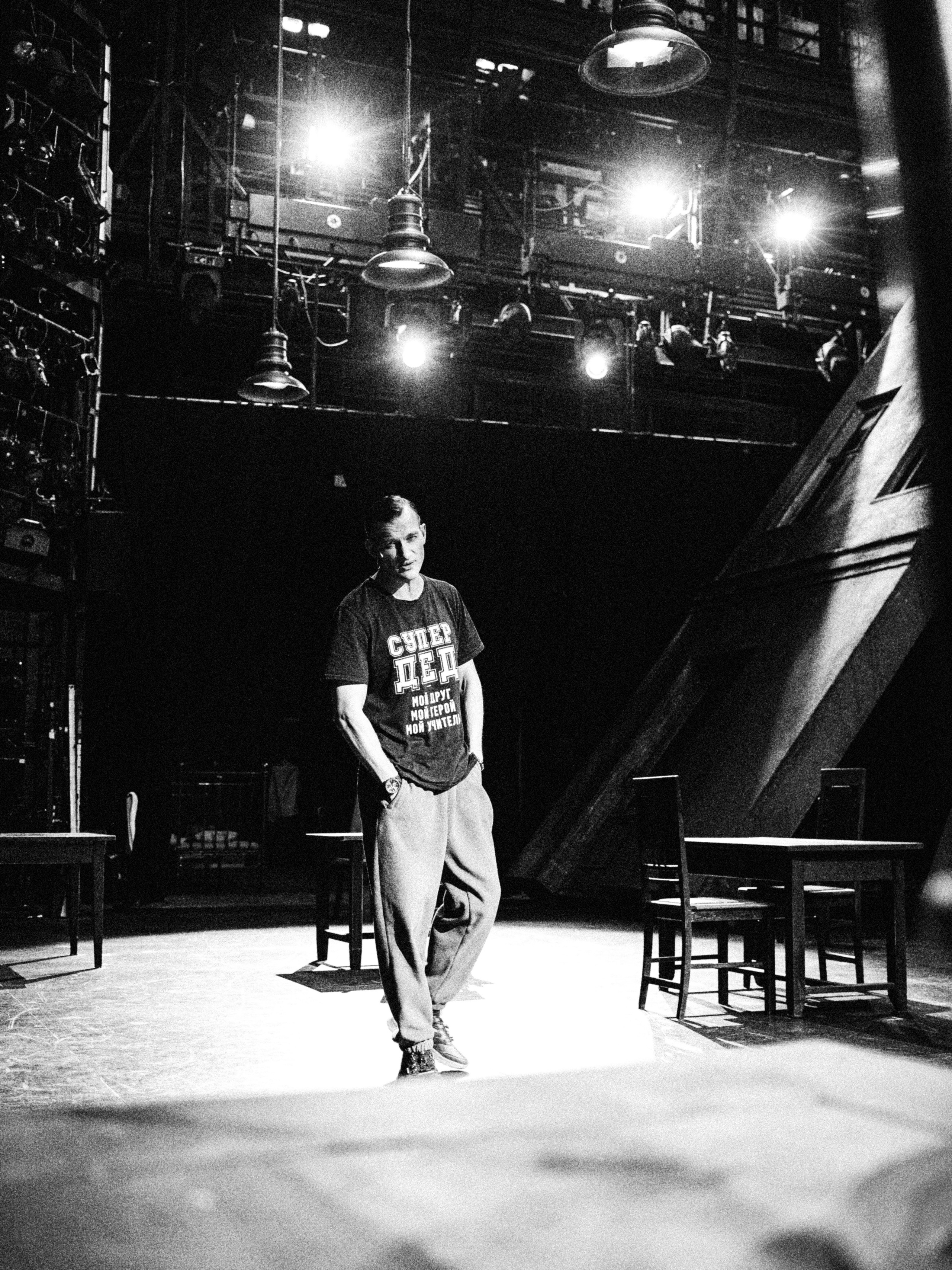 Theatre backstages. Portrait and backstage photographer Nina Crane