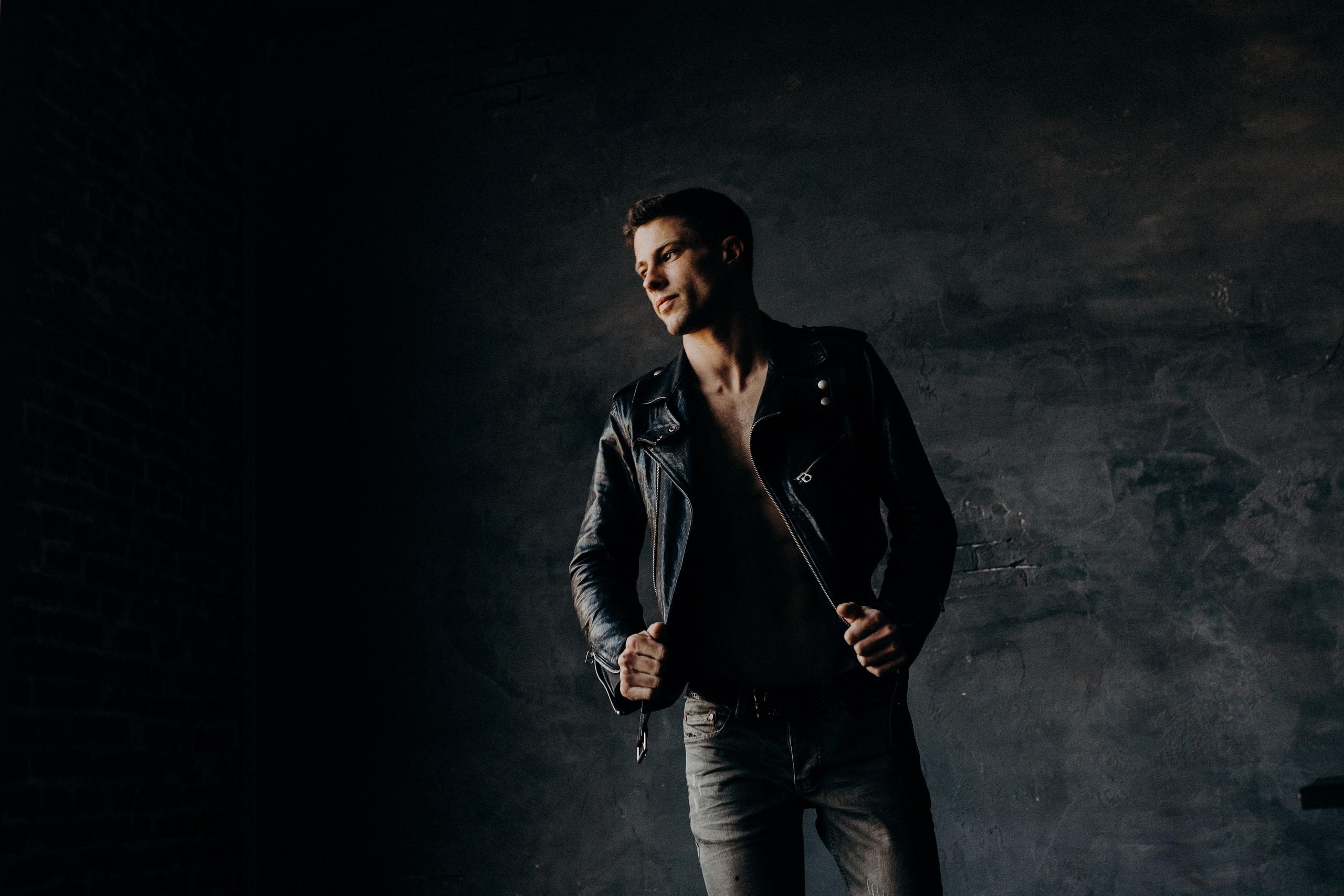 Мужские портреты от лучшего фотографа в Краснодаре. Фотограф в Краснодаре Анна Худокормова. Свадебные, семейные, детские фотосессии