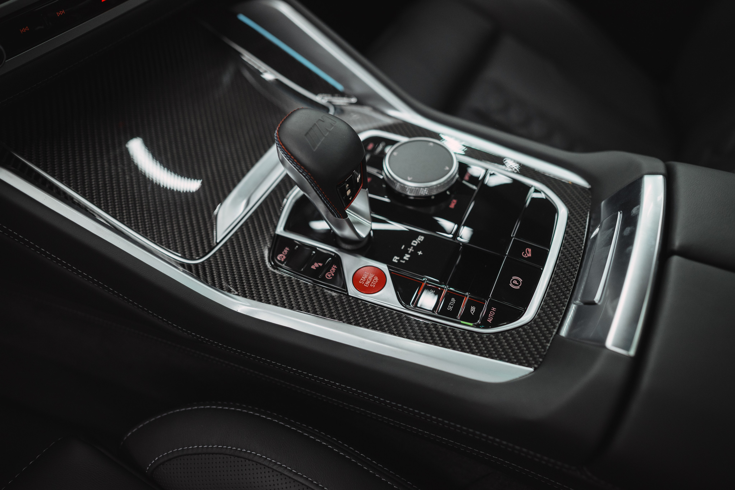 BMW X6M матовый. DeLorein