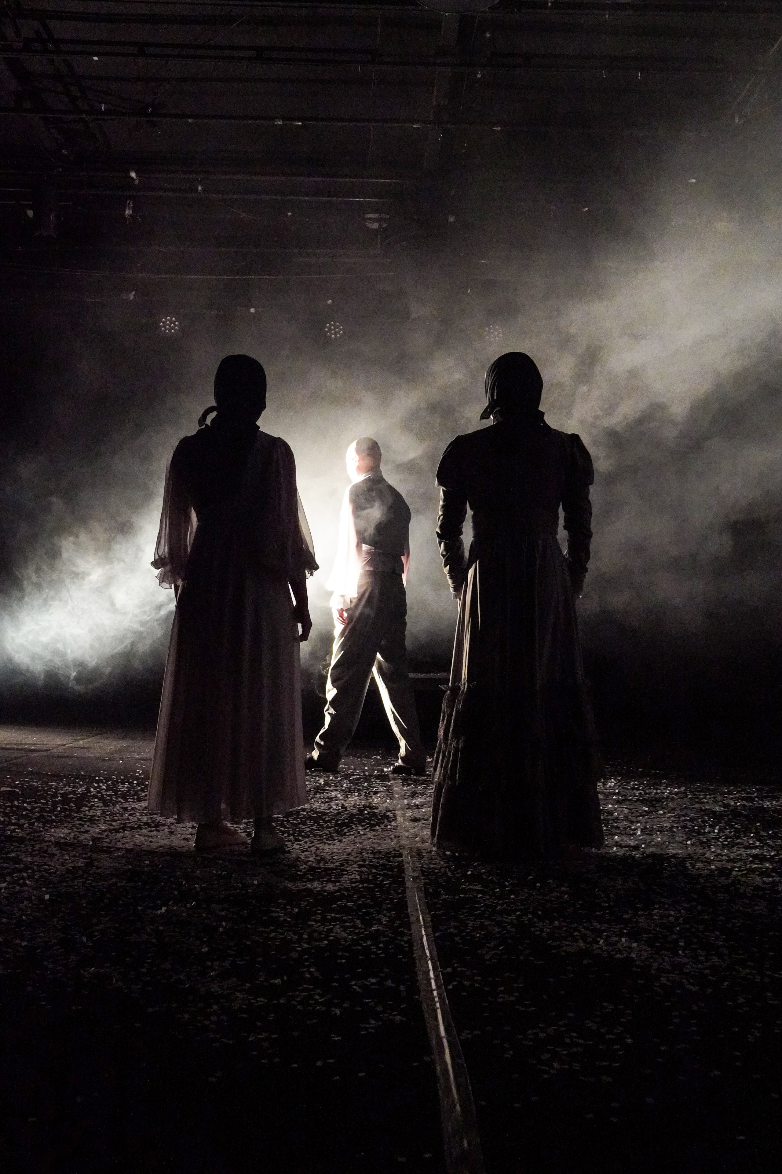 Спектакль «Метель, шинель в портфель». Фотохудожник Татьяна Бойцова