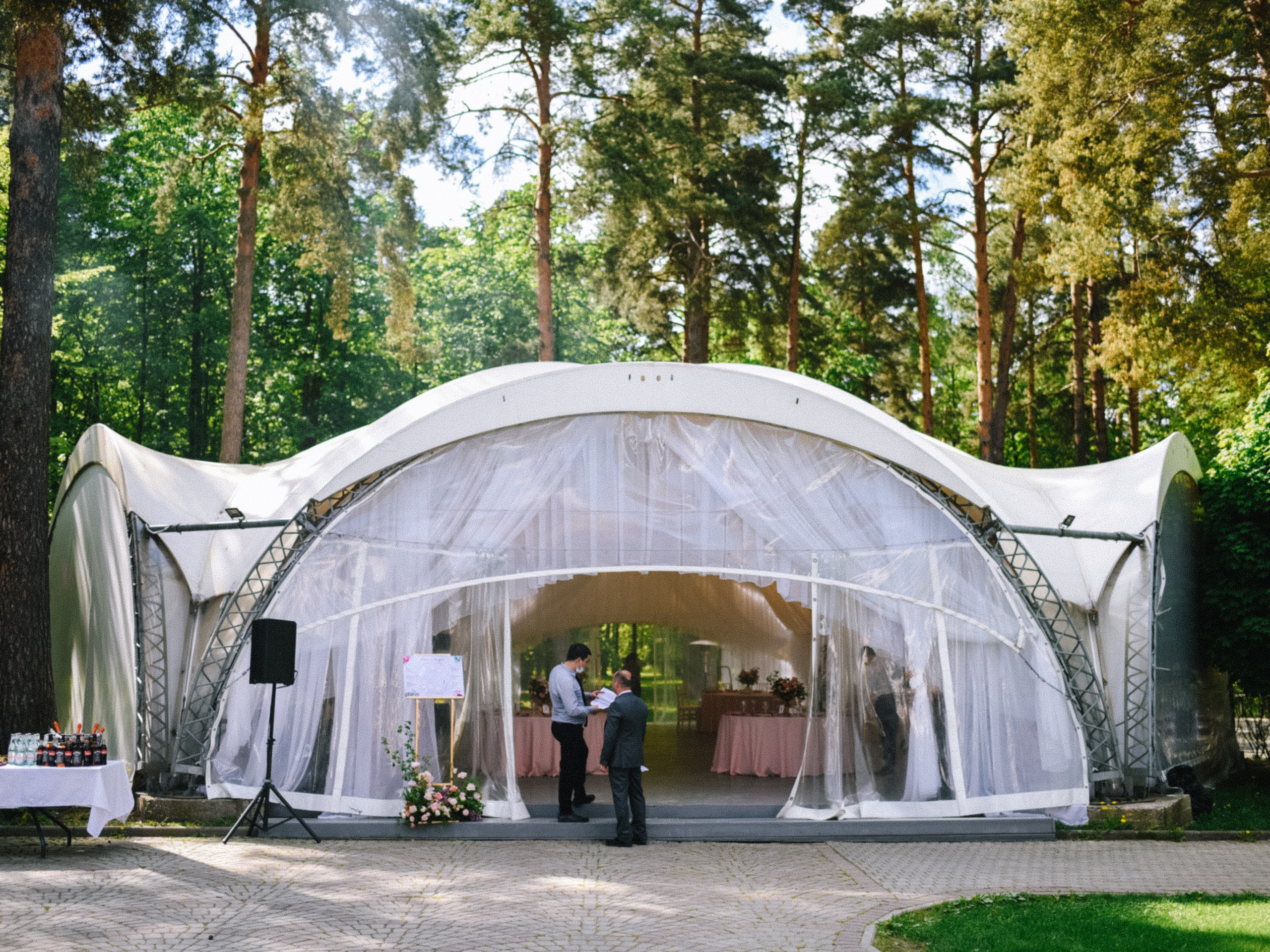 Свадьба байкеров в ресторане «Дворянское гнездо». Kirillova Studio — мастерская декора и событий Юли Кирилловой