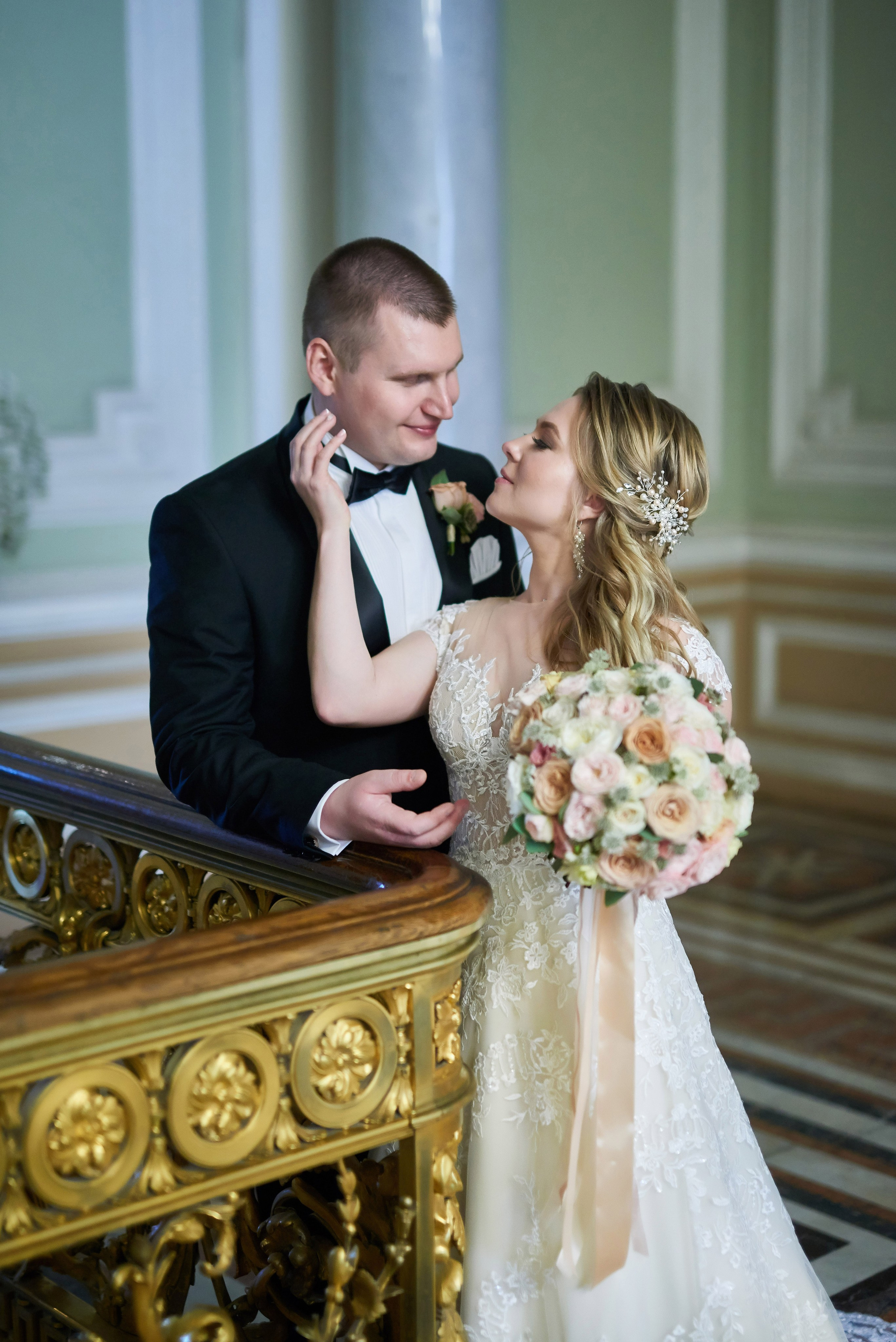 Юлия и Антон (Первый Дворец Бракосочетания, прогулка на Елагином острове). Портретный, семейный и свадебный фотограф в Санкт-Петербурге и в Пушкине Ширяев Денис