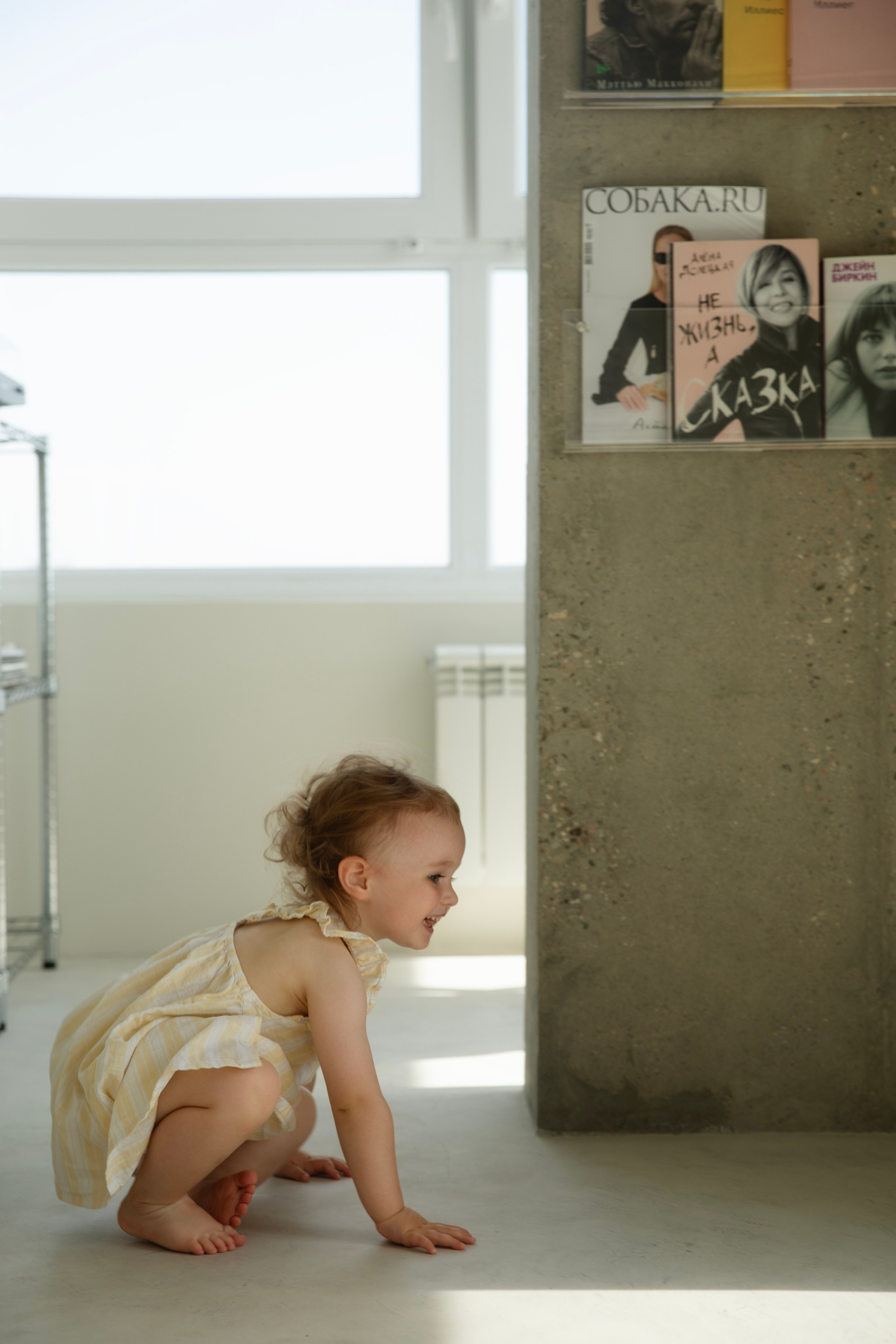 Домашняя съемка красивой семьи в солнечной квартире. Фотограф новорожденных, детский фотограф  Москва.Семейная съемка Москва. Семенова Анна