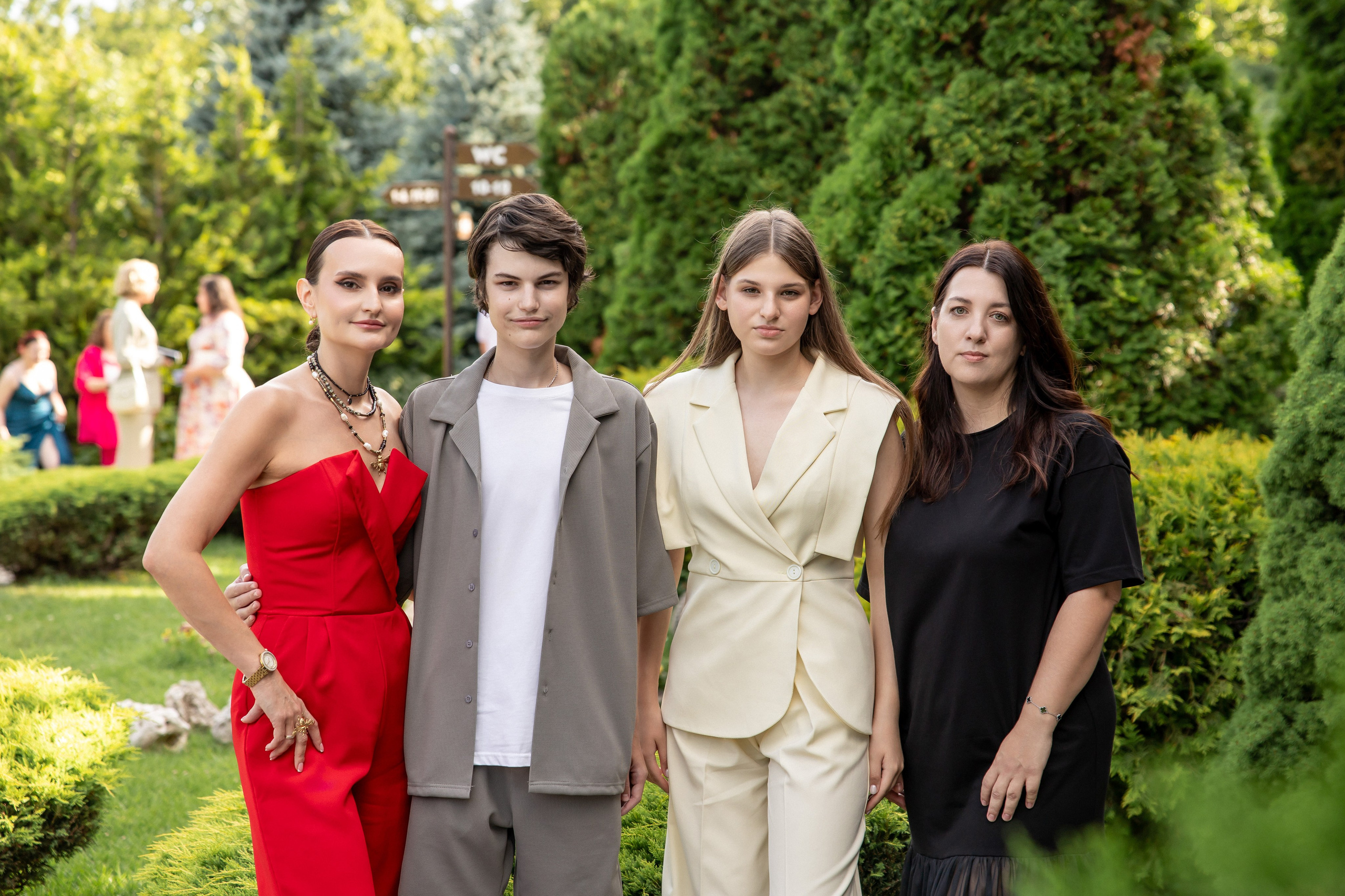 Выпуск 9В Купель 25 год. Семейный и свадебный фотограф в Геленджике Михаил Шматов