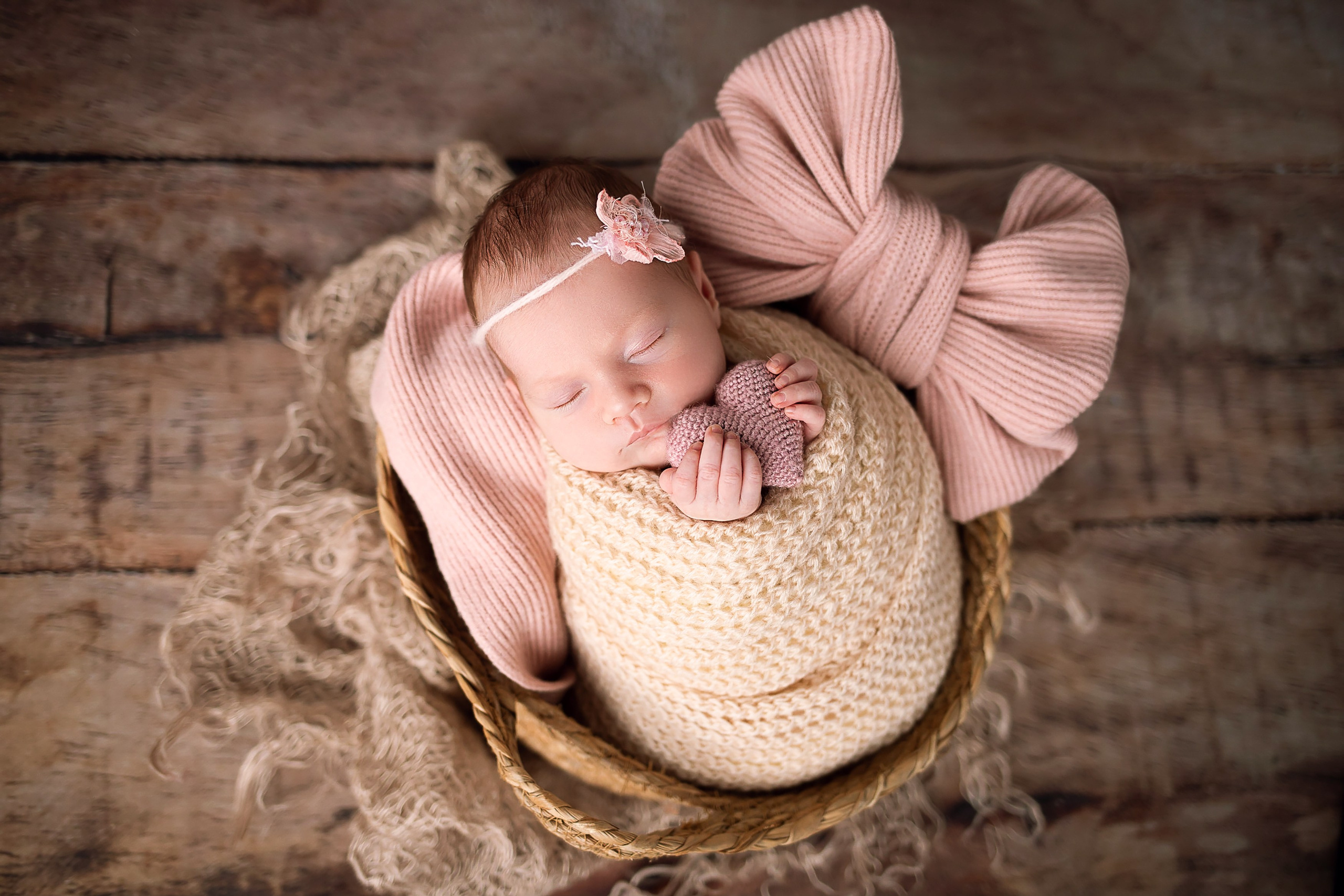 Фотосессия новорожденного. Фотограф новорожденных в Новосибирске