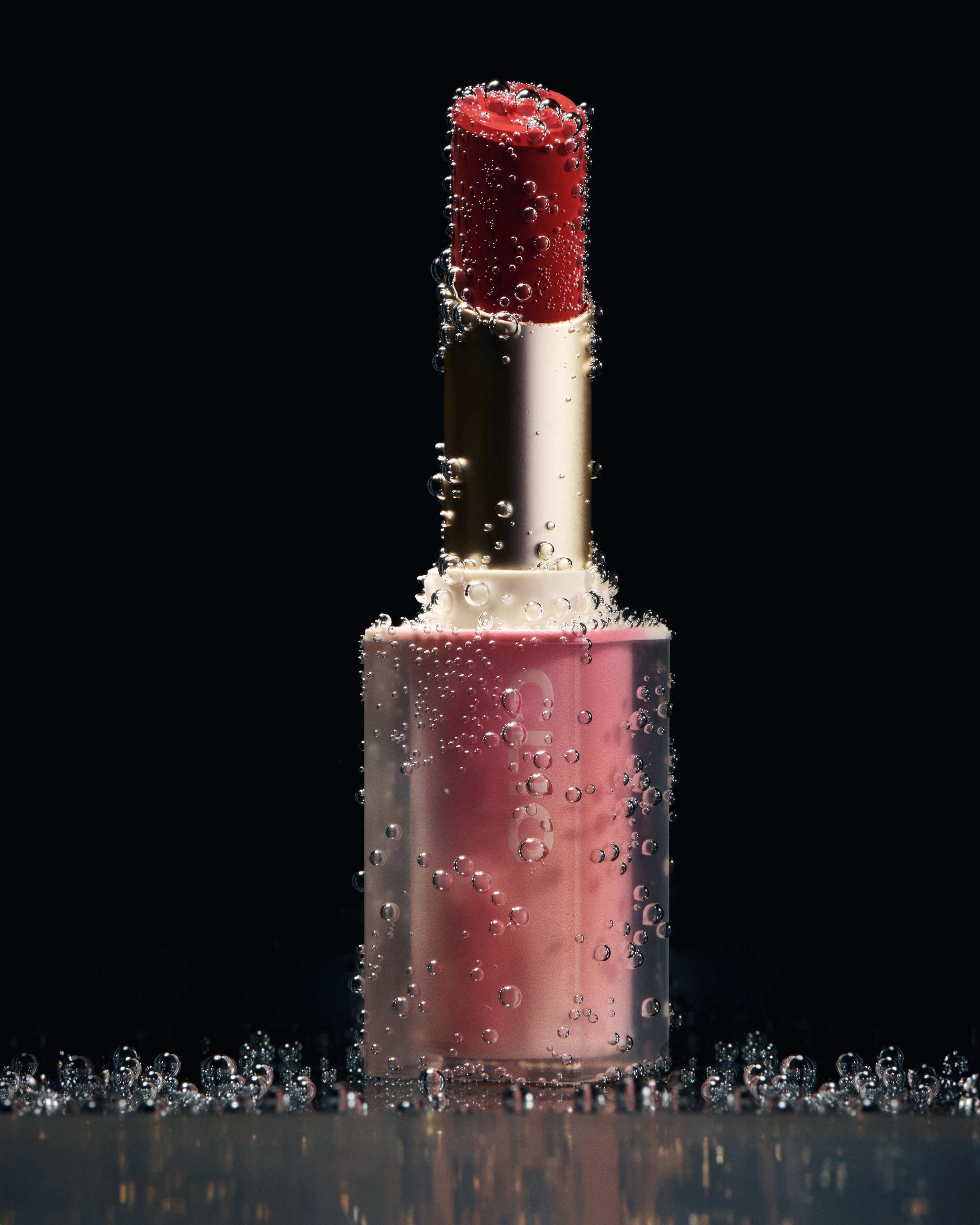 Campaign GOLDEN APPLE. Nadezhda Diskant is a Moscow and Saint Petersburg based photographer