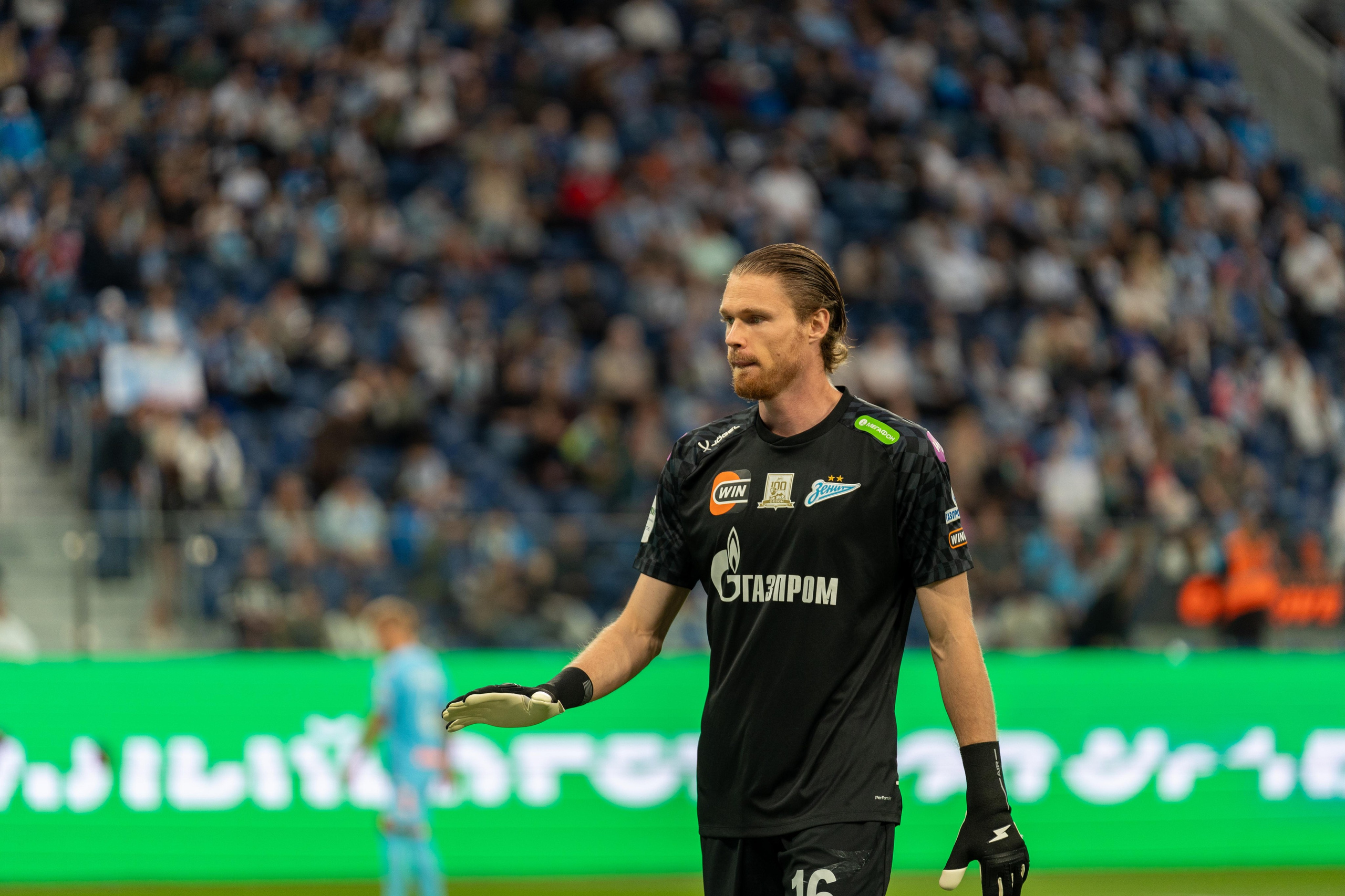 Вратарь Зенита действует на Газпром Арене — спортивный фотограф Санкт-Петербург