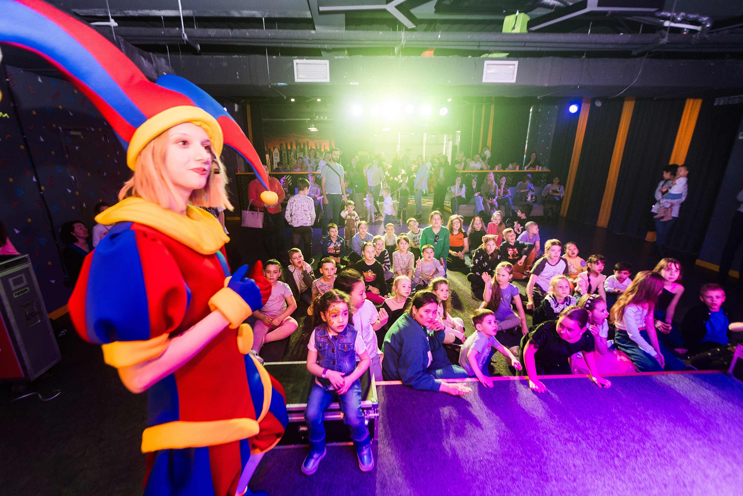 Арлекину 18 лет. Детский фотограф видеограф в Хабаровске Михаил Орлов