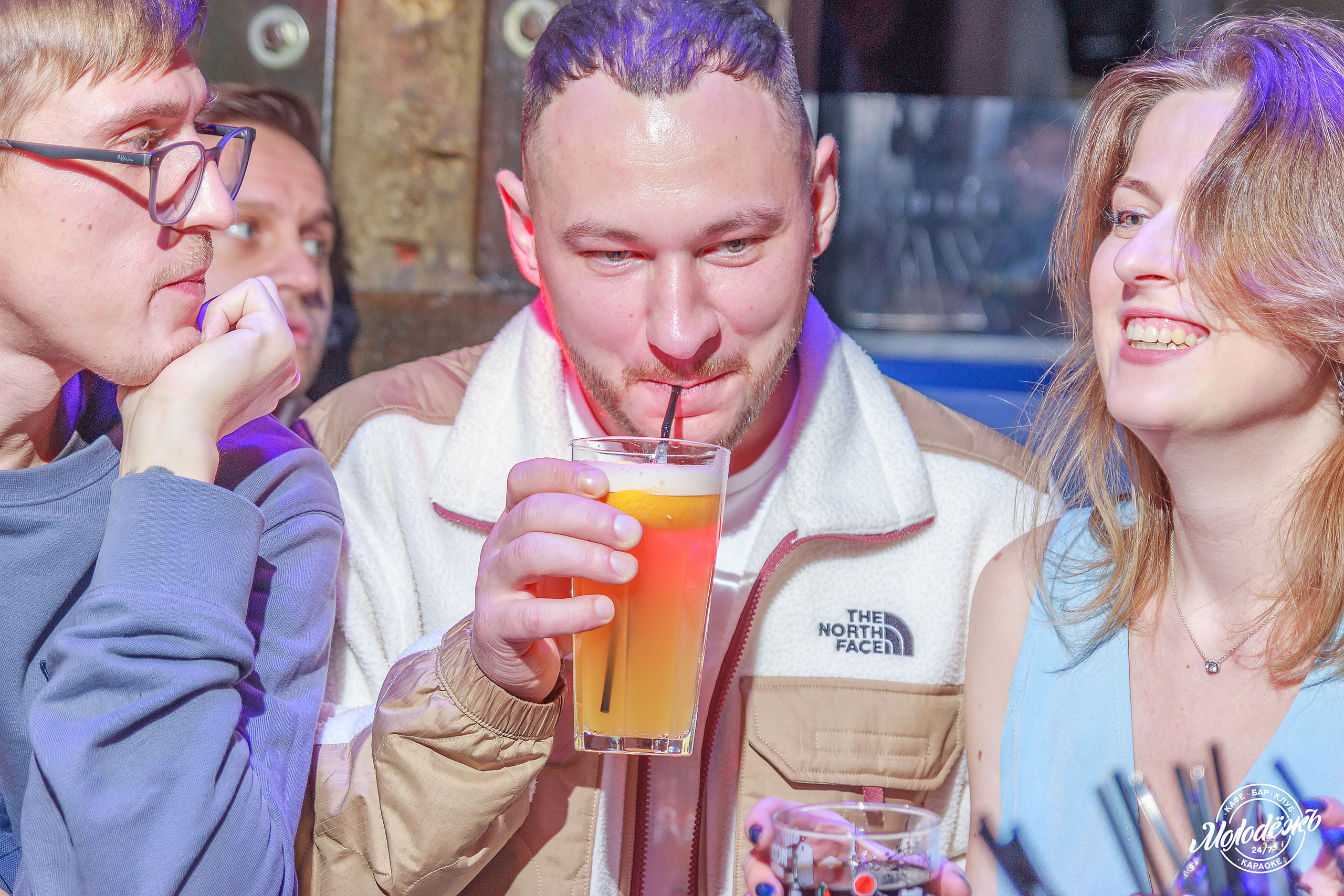 Клуб Молодёжь лучшее. Контакты