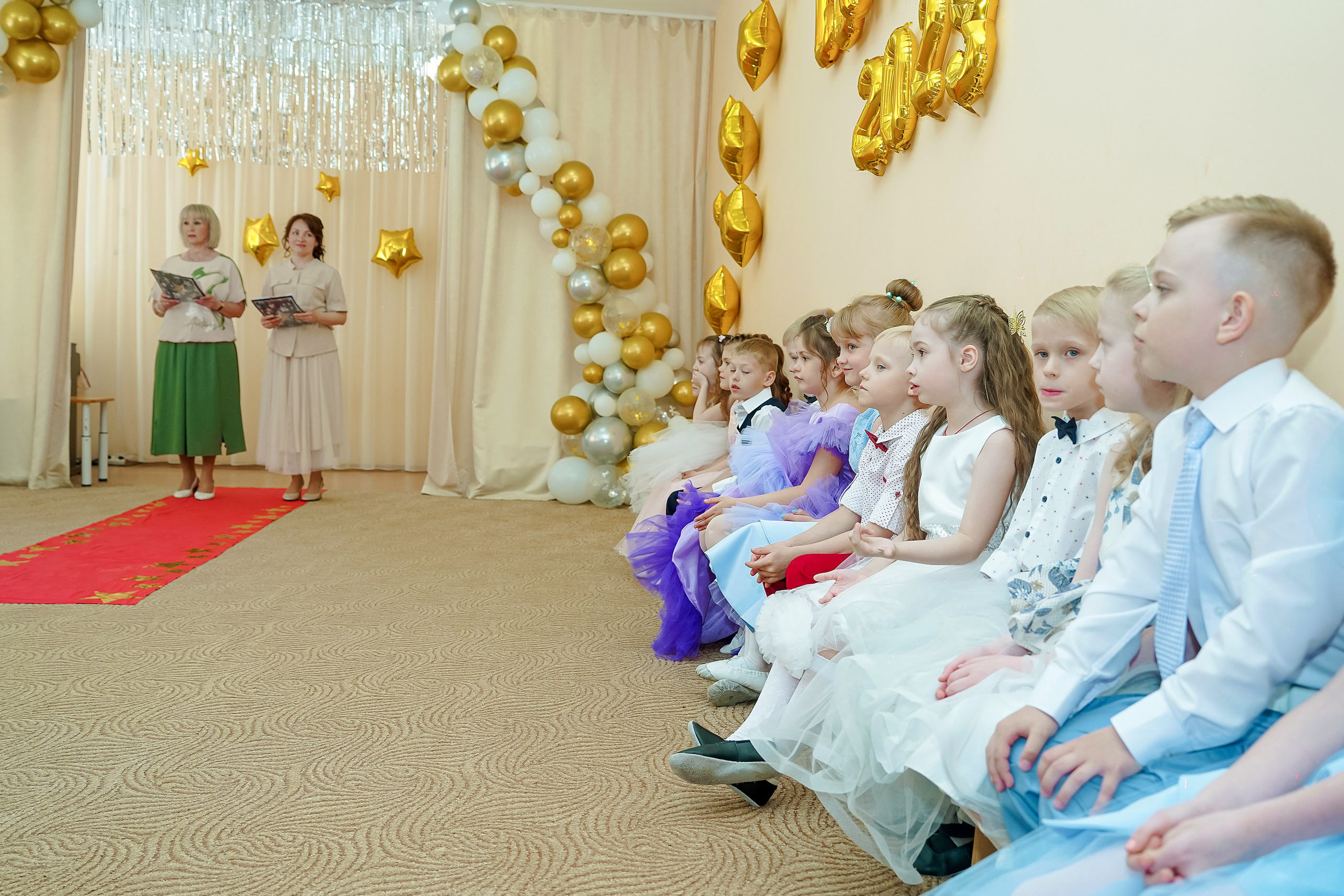 Фотосъемка видеосъёмка фотограф видеооператор новогодних утренников  в. Фотограф, видеооператор Нина Коршунова