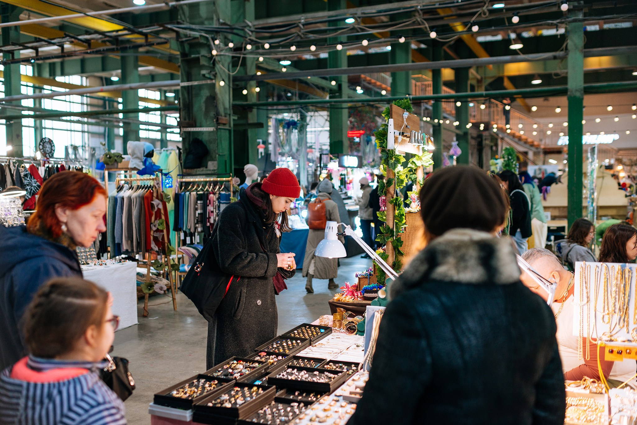 Интеллигентная барахолка. Март 24. Репортажный фотограф в Санкт-Петербурге Анастасия Клёпова