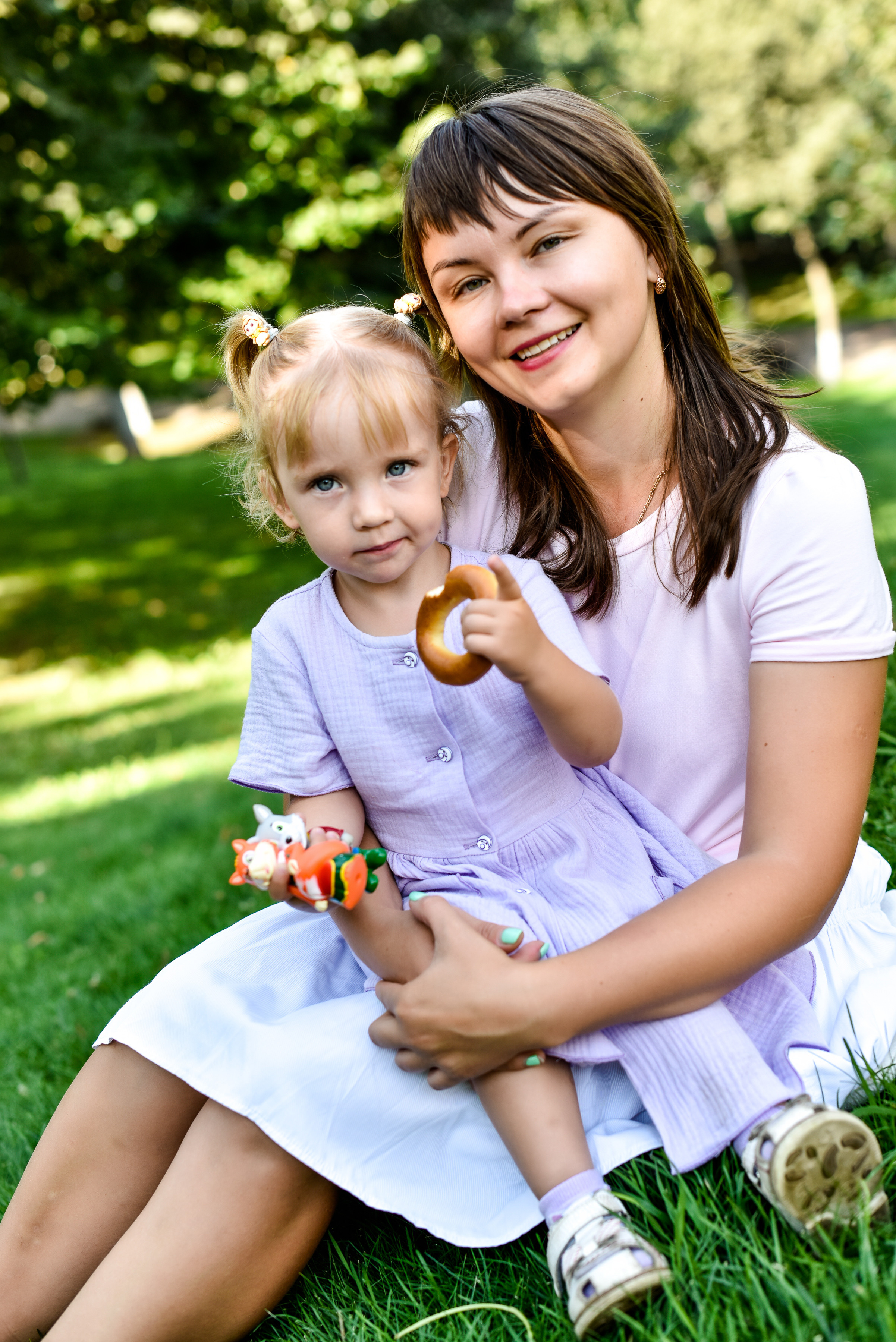 ЛЮба, Оля и маленькие проказницы))))