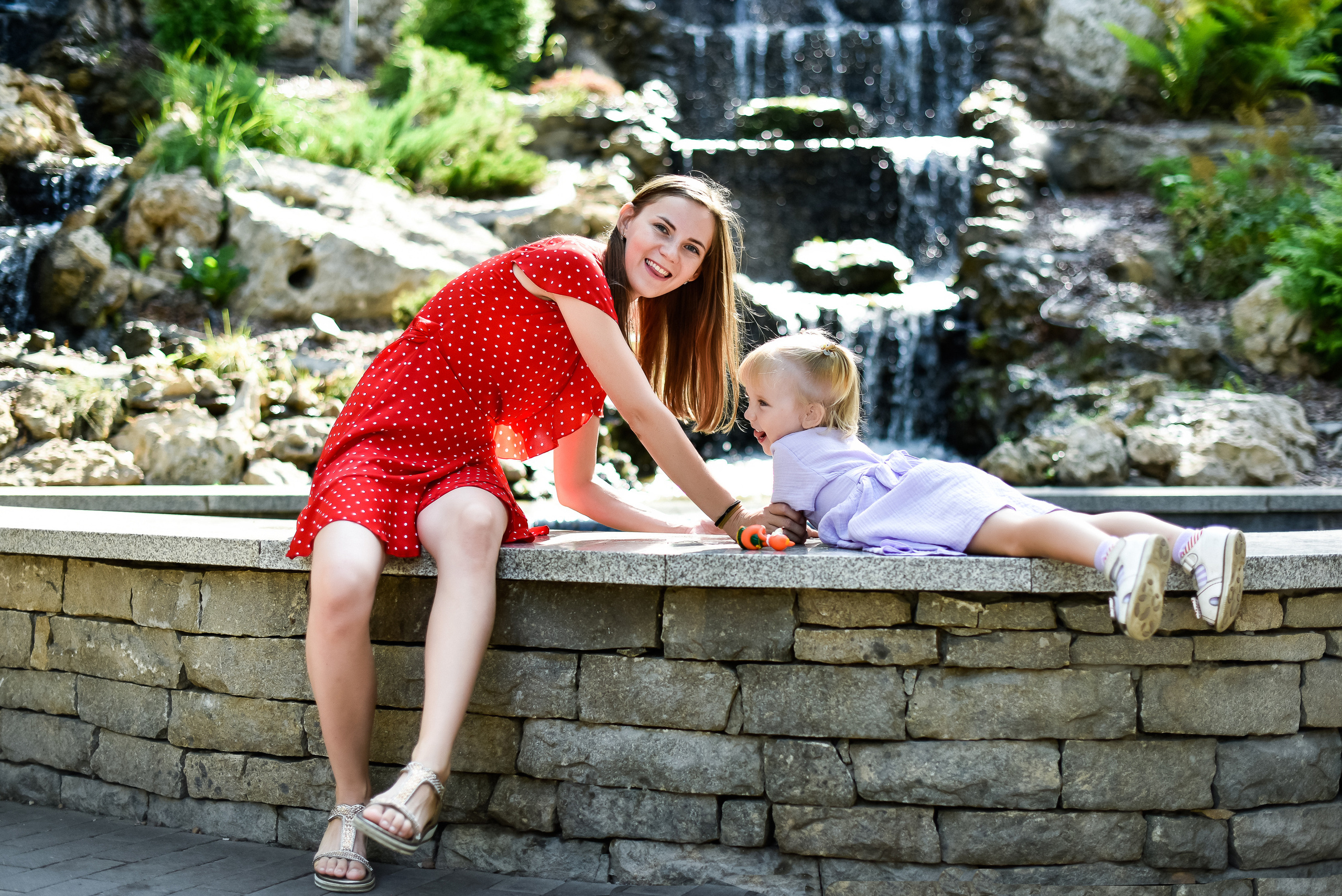 ЛЮба, Оля и маленькие проказницы))))