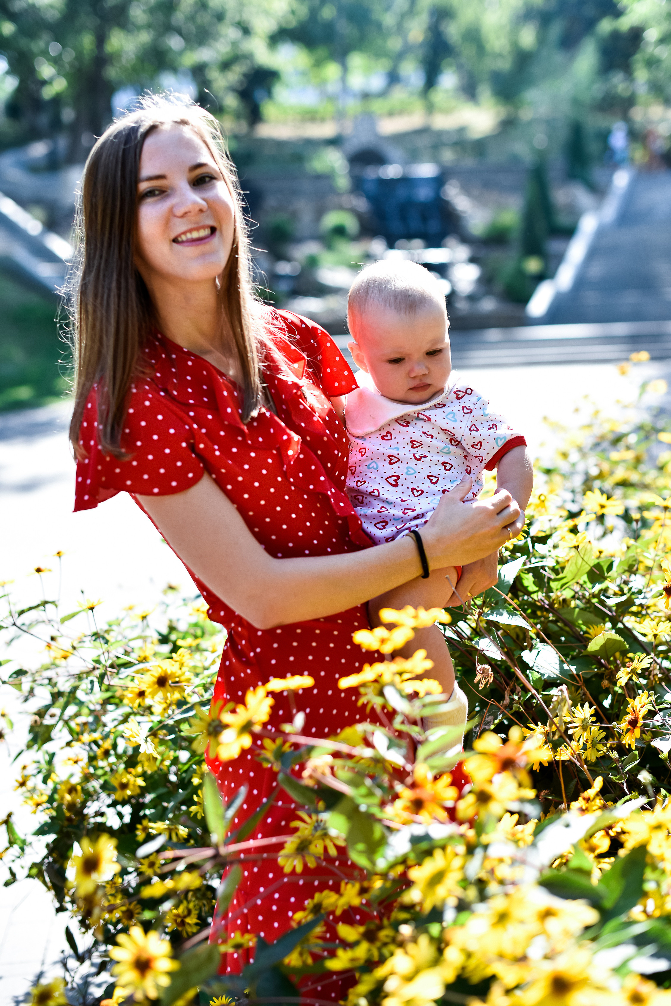 ЛЮба, Оля и маленькие проказницы))))