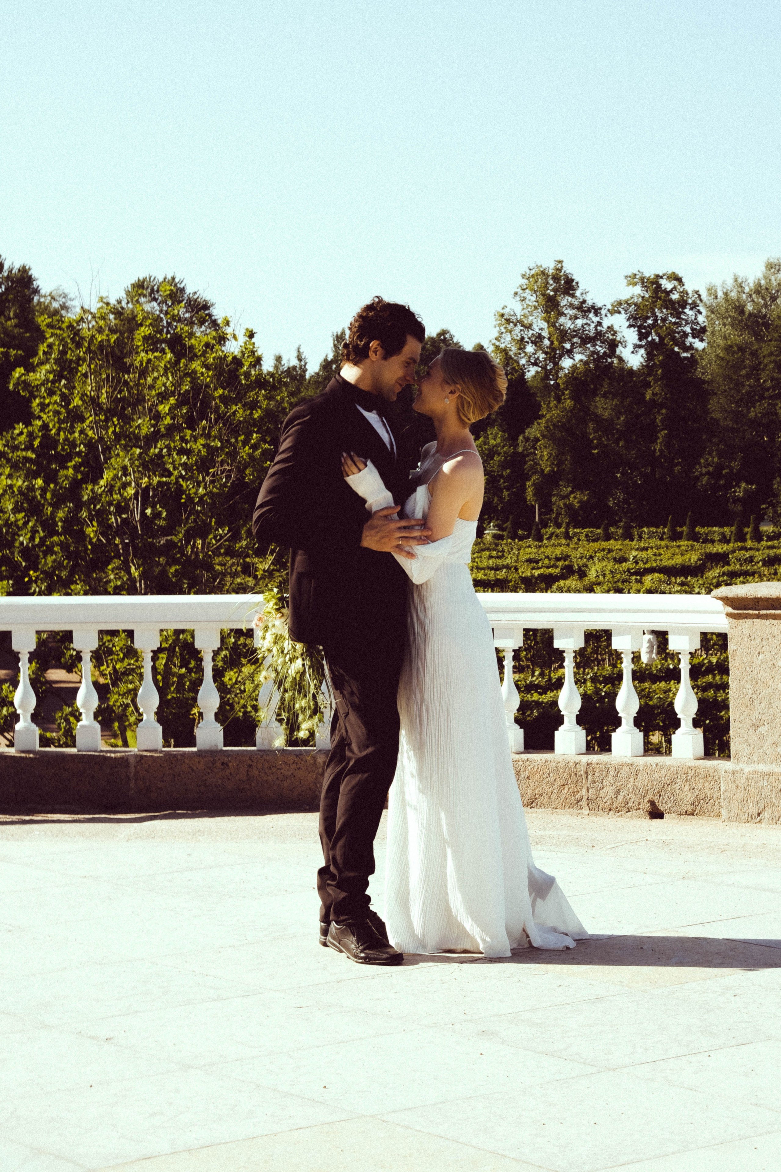 СВАДЕБНАЯ СЬЕМКА В ПАРКЕ ОРАНИЕНБАУМ. Профессиональный фотограф, Санкт-Петербург — Виктория Богомолова