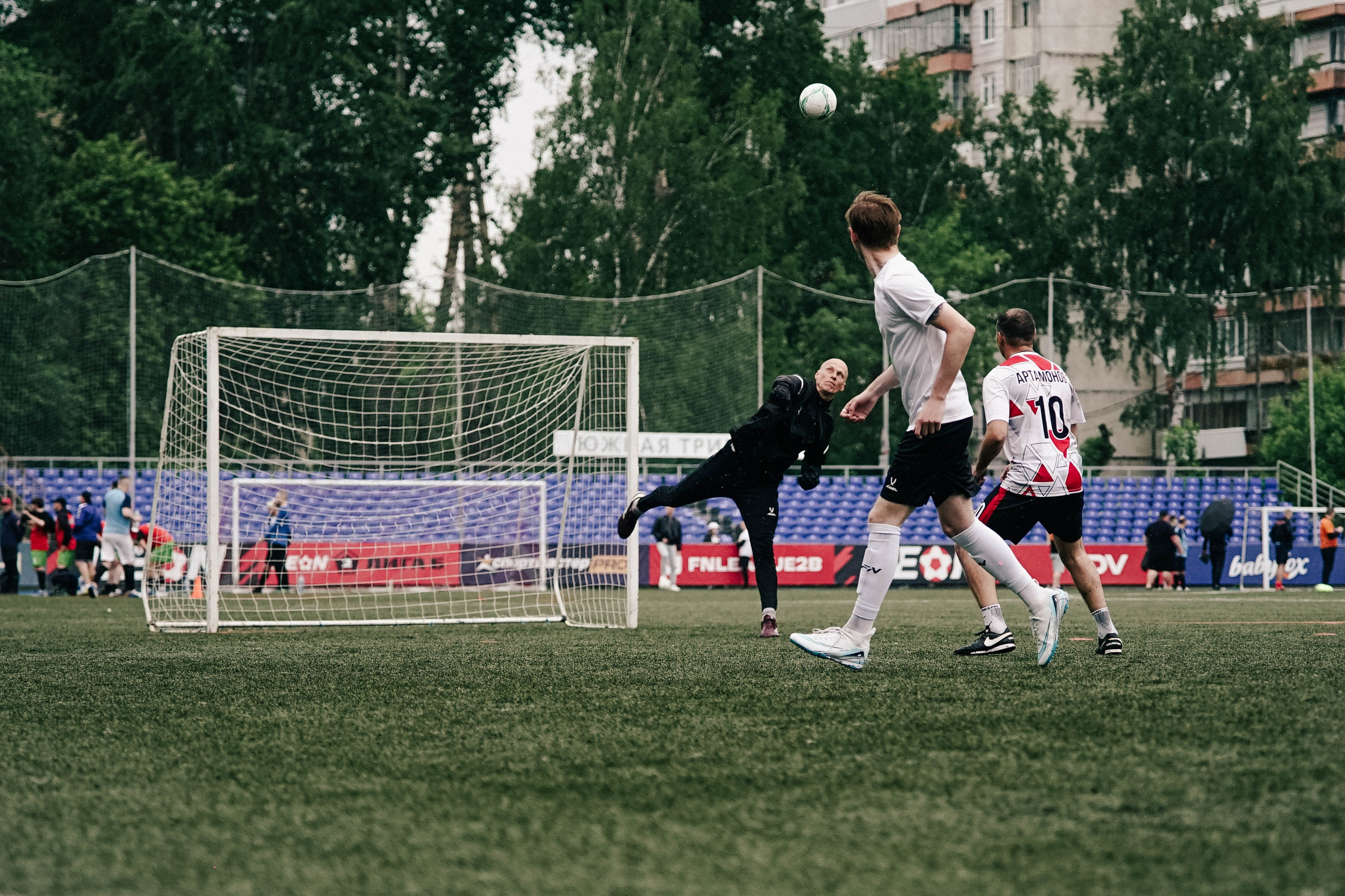 SPORT SHOOTS. Awes fram