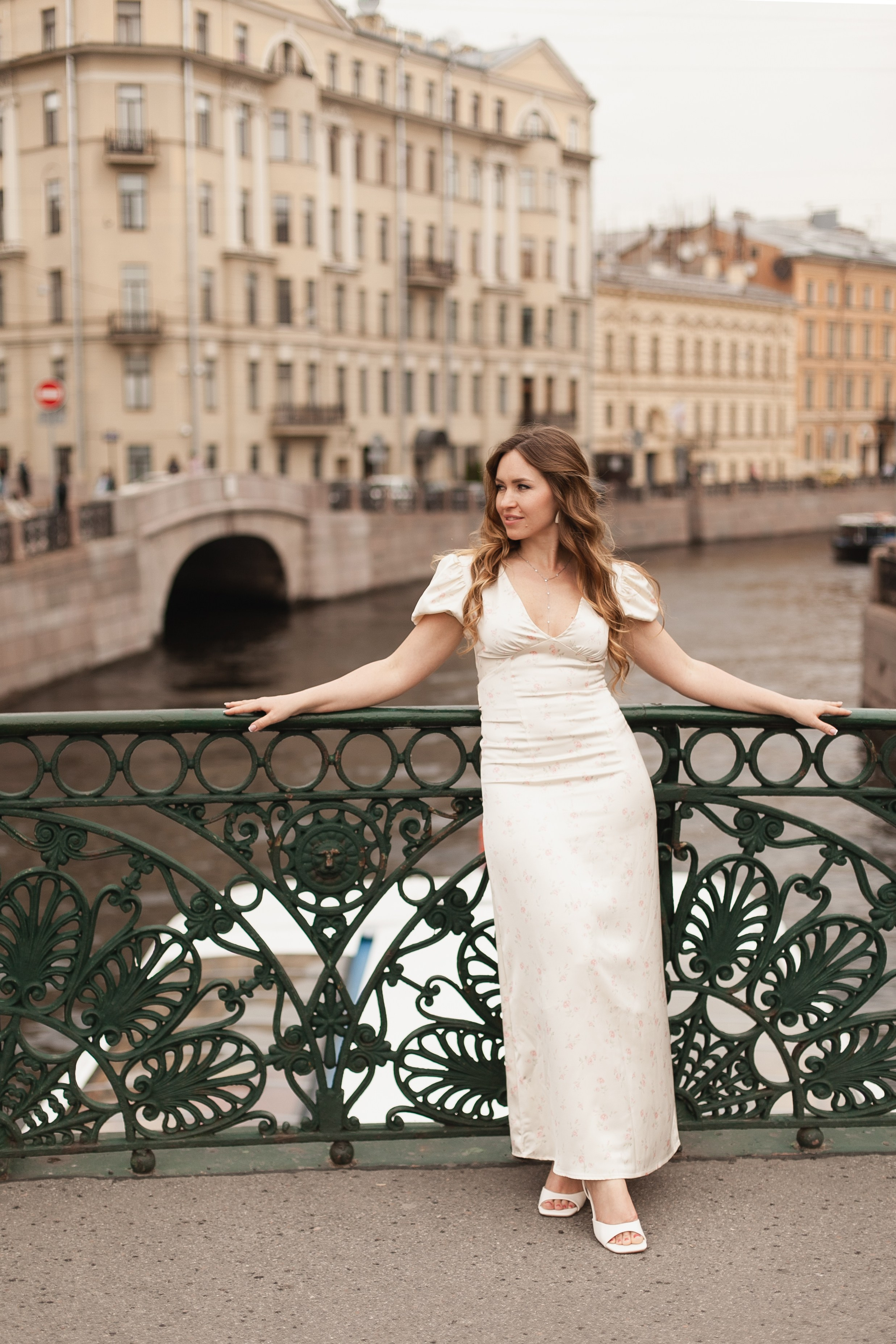 Фотопрогулки в центре Санкт-Петербурга. Контент фотограф Саша Логвиненко