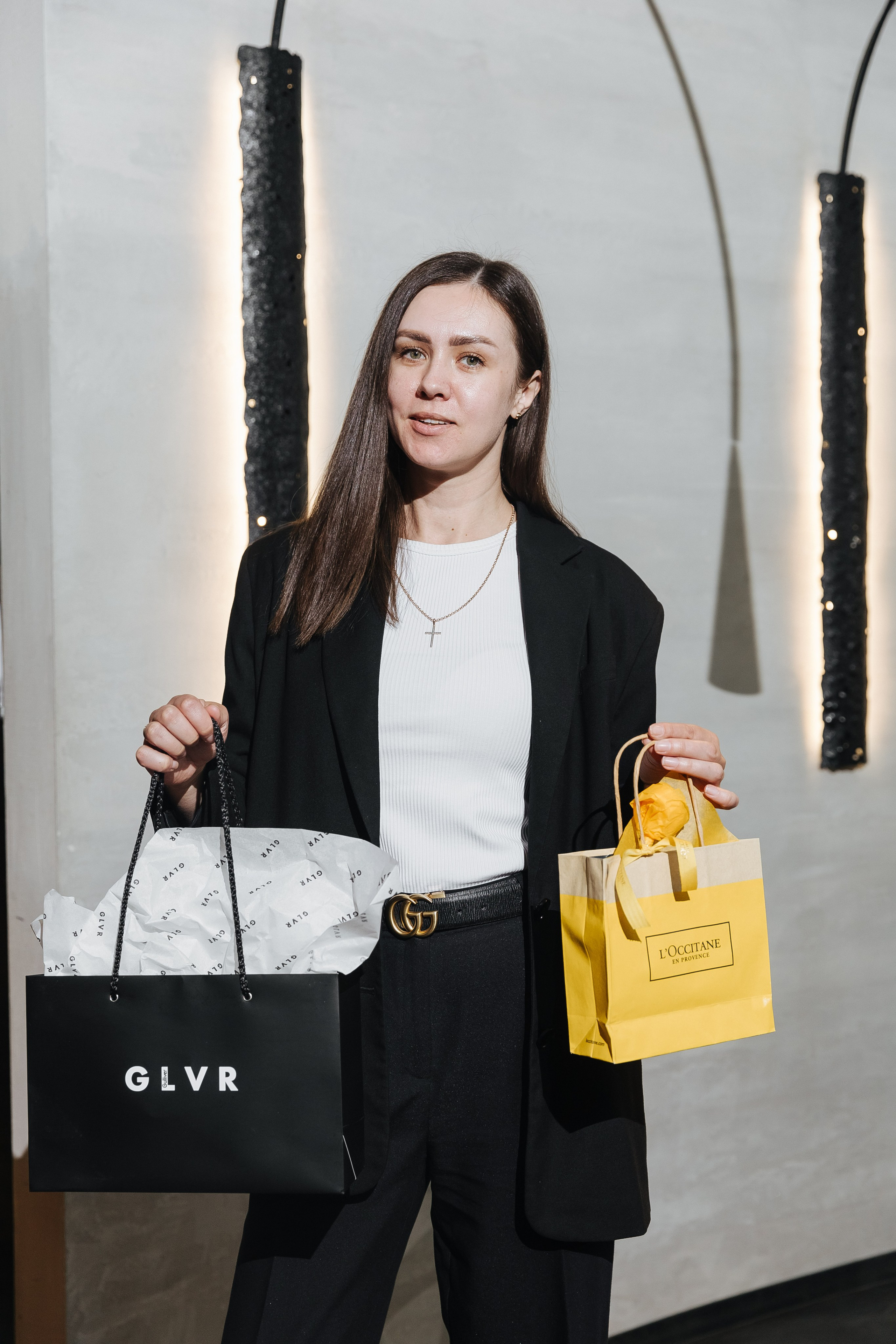 Презентация открытия магазина женской одежды GLVR в ресторане Fresco. Фотограф в Красноярске Надежда Воскресенская