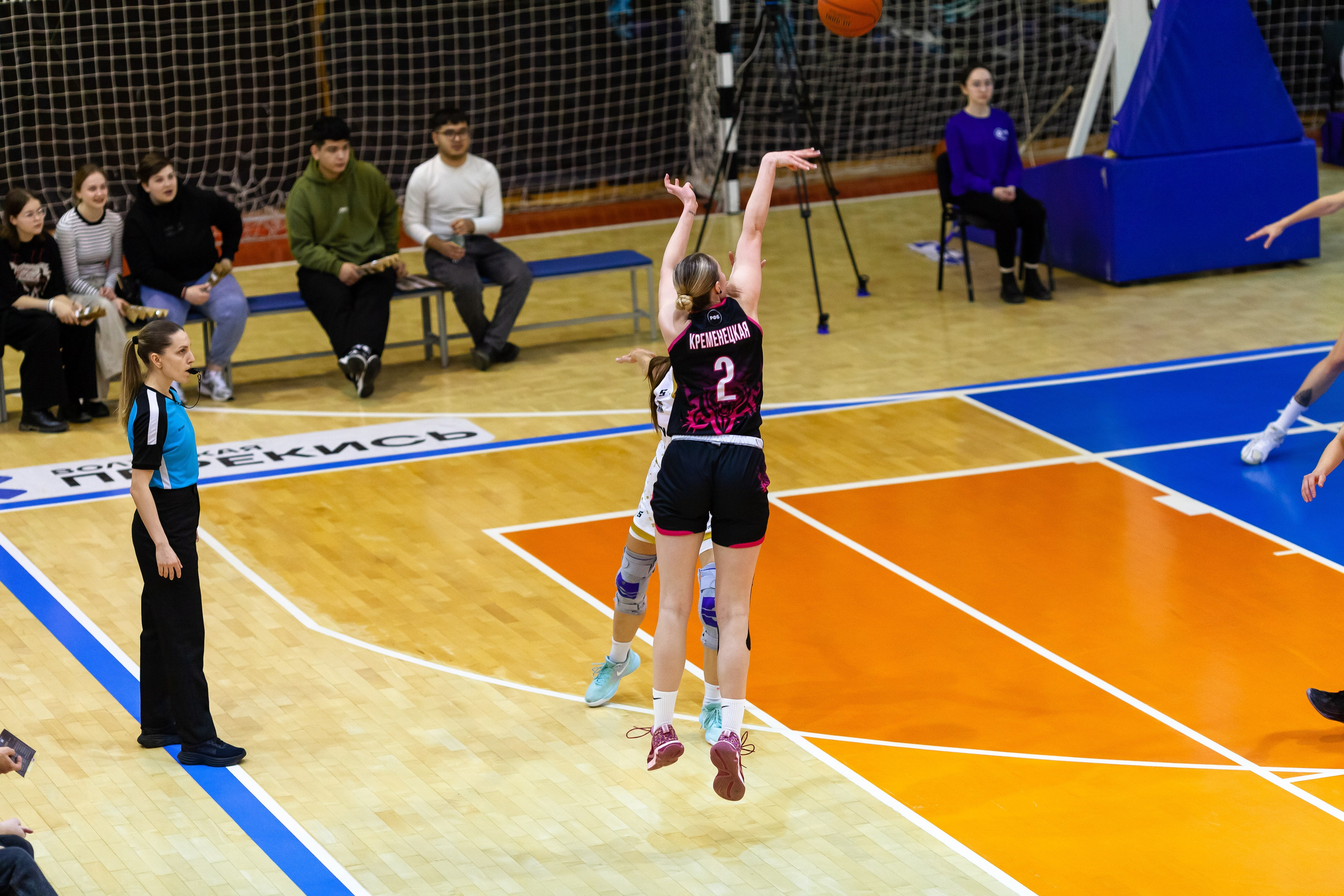 ЧГУ-Атланта — Ростов-ЮФУ / 1 игра. Фотография