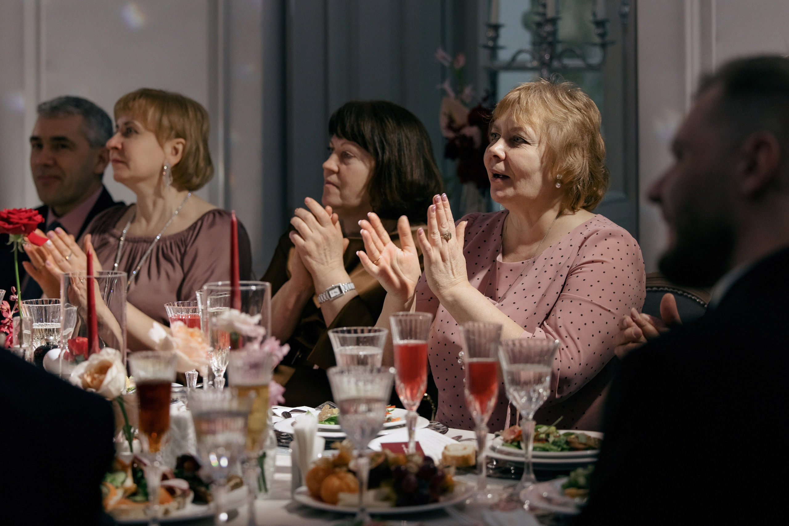 Юлия и Александр в отеле '12 причин' и кафе 'Мишель'. Свадебный фотограф Москва