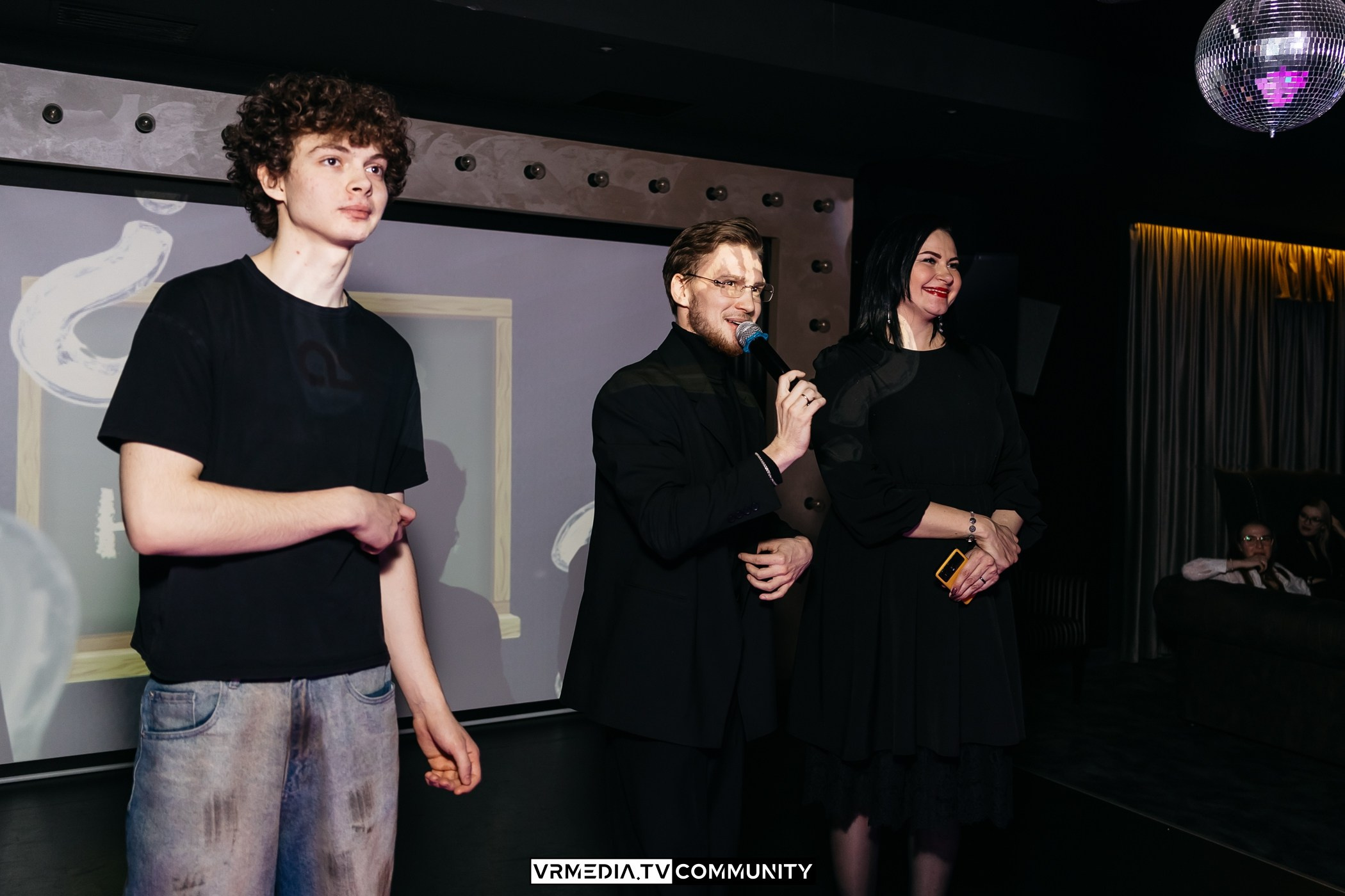 Вечер в караоке-баре «Volna»