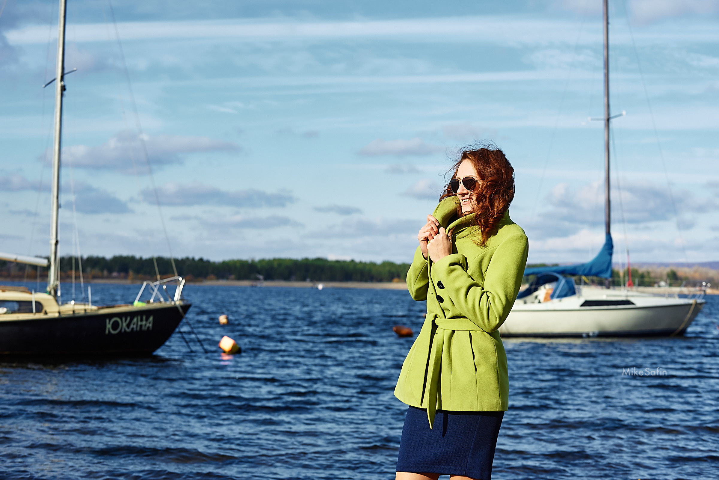 Прогулочная фотосессия осенью на берегу руки