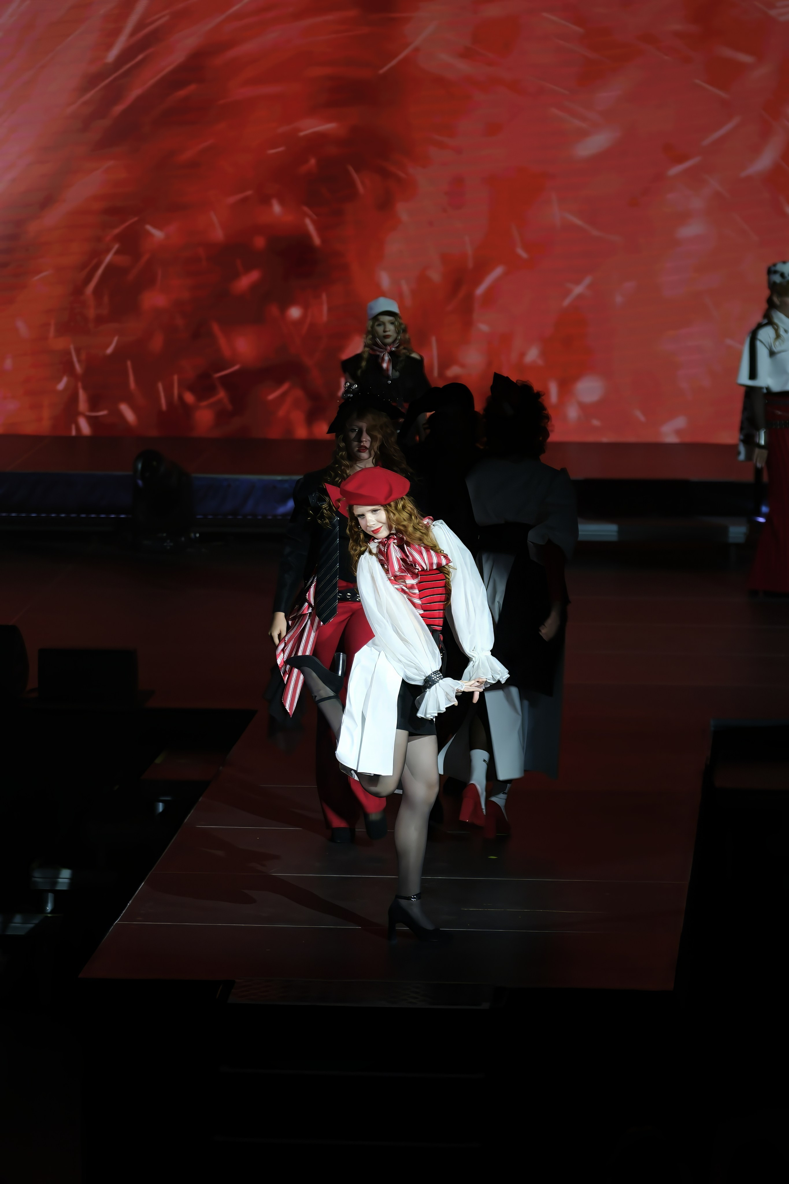 Подиумный спектакль «Стиль Надежды». Добро пожаловать в студию «Цифровой скульптор»  где искусство встречается с технологиями!