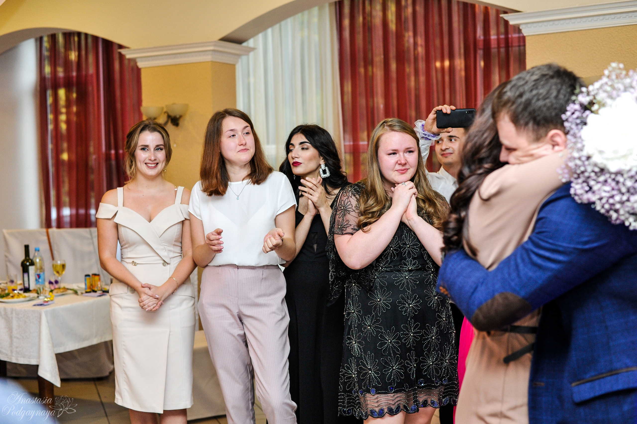 Дмитрий и Анастасия. Семейный и женский фотограф, контент фотосессия в Екатеринбурге