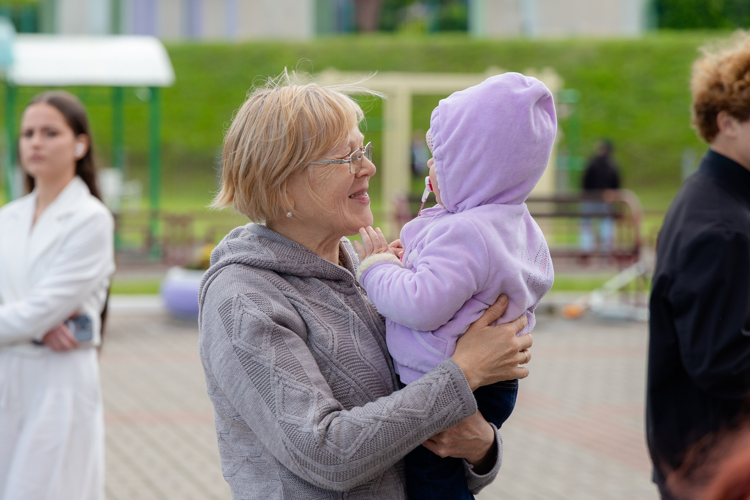 Школьный выпускной 2025 год в Минске, Беларуси. Свадебный фотограф в Минске/Беларуси Сергей Спиридонов