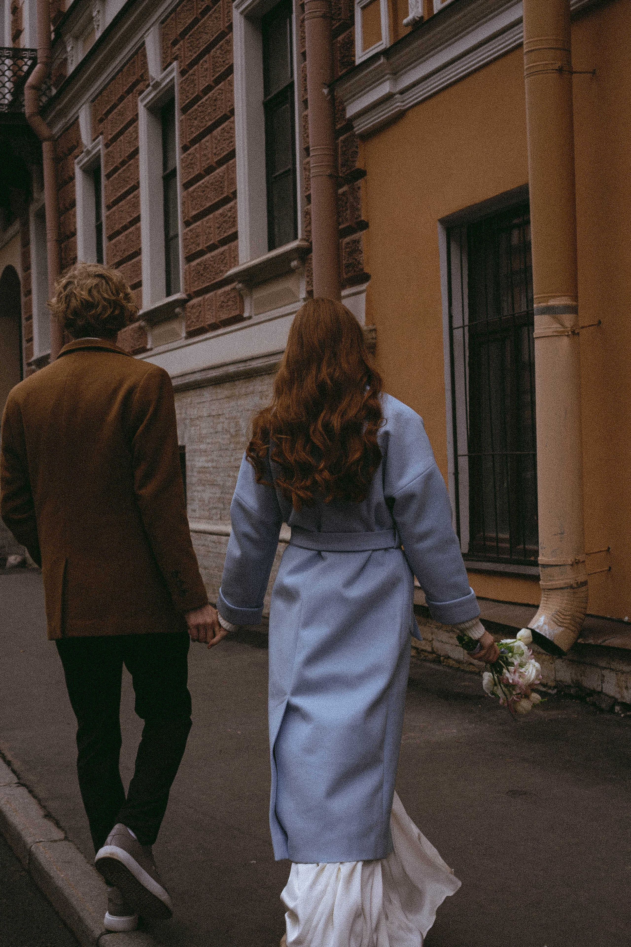 СВАДЕБНАЯ СЬЕМКА В ОТЕЛЕ. СБОРЫ ЖЕНИХА И НЕВЕСТЫ И ТАКЖЕ ТОР И ПОДГОТОВКА К ПРОГУЛКЕ И ПРОГУЛКА ПО ПЕТРОГРАДКЕ. Профессиональный фотограф, Санкт-Петербург — Виктория Богомолова