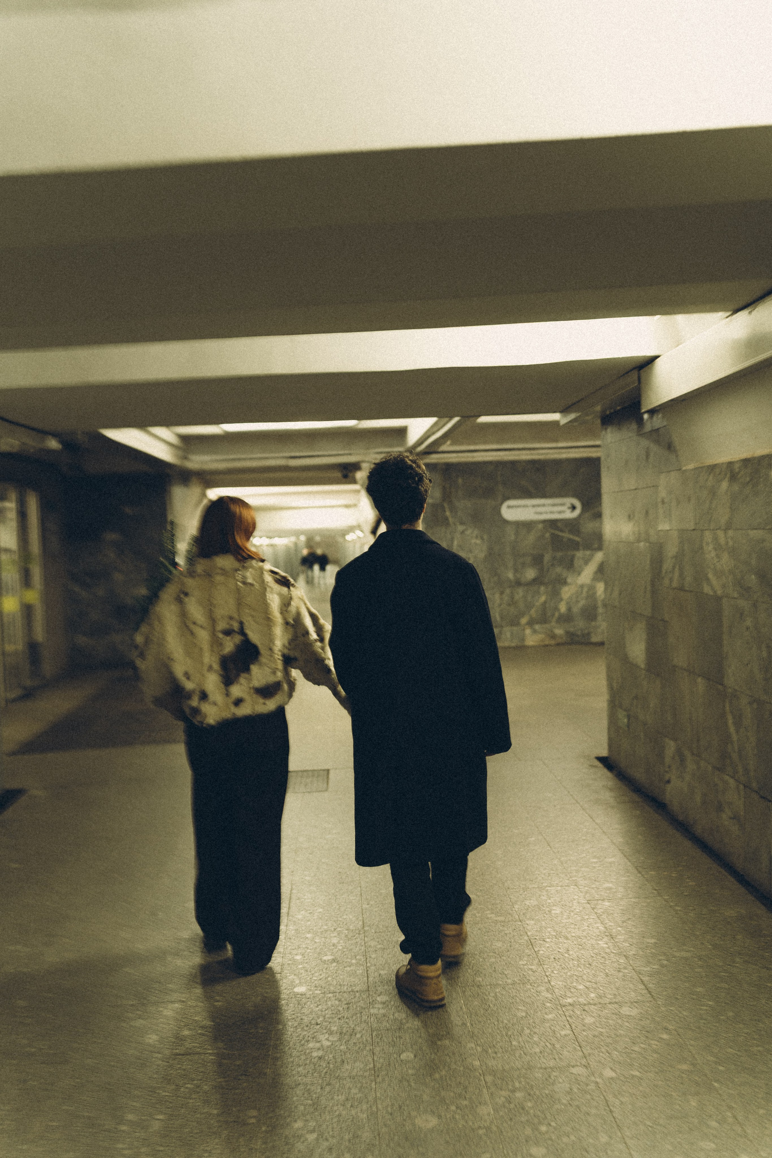 НОВОГОДНЯЯ ФОТОСЕСИИЯ ПАРЫ В МЕТРО ЛЮБОВЬ. Профессиональный фотограф, Санкт-Петербург — Виктория Богомолова