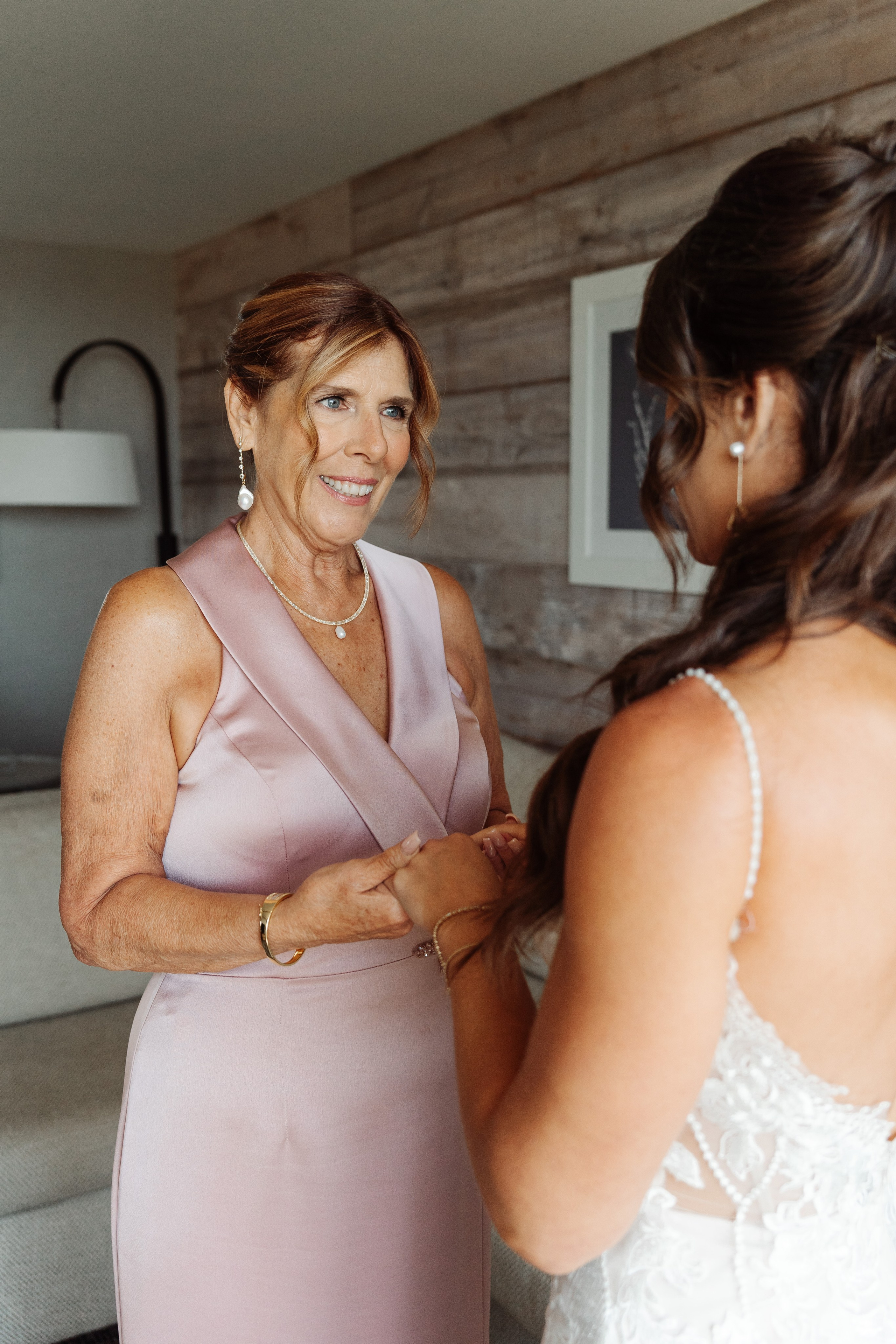 2025-08-16_BryanAmber. Ретушер Зенькевич Света