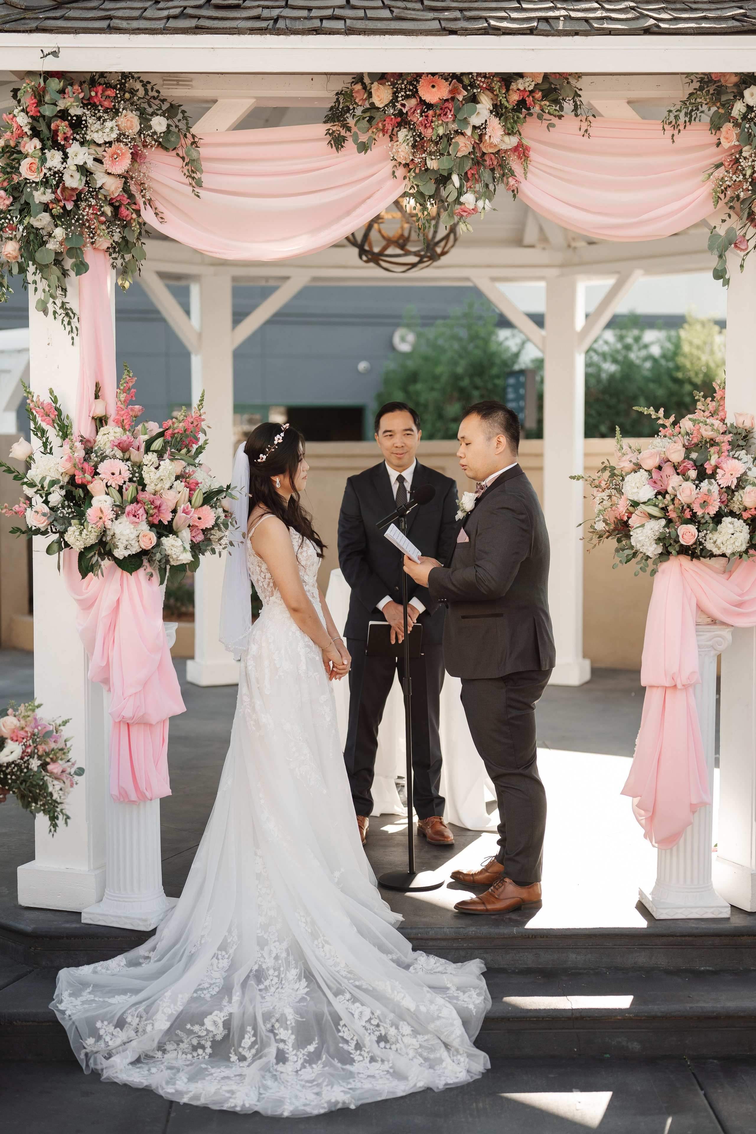 2025-08-16_AndreaChristopher. Ретушер Зенькевич Света