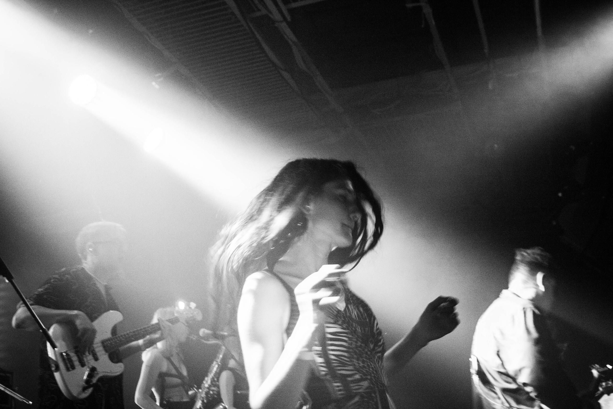 Краснознаменная дивизия имени моей бабушки. Фотограф для музыкантов, фотограф на концерт, концертный фотограф, съемка концерта, бэкстейдж фотограф