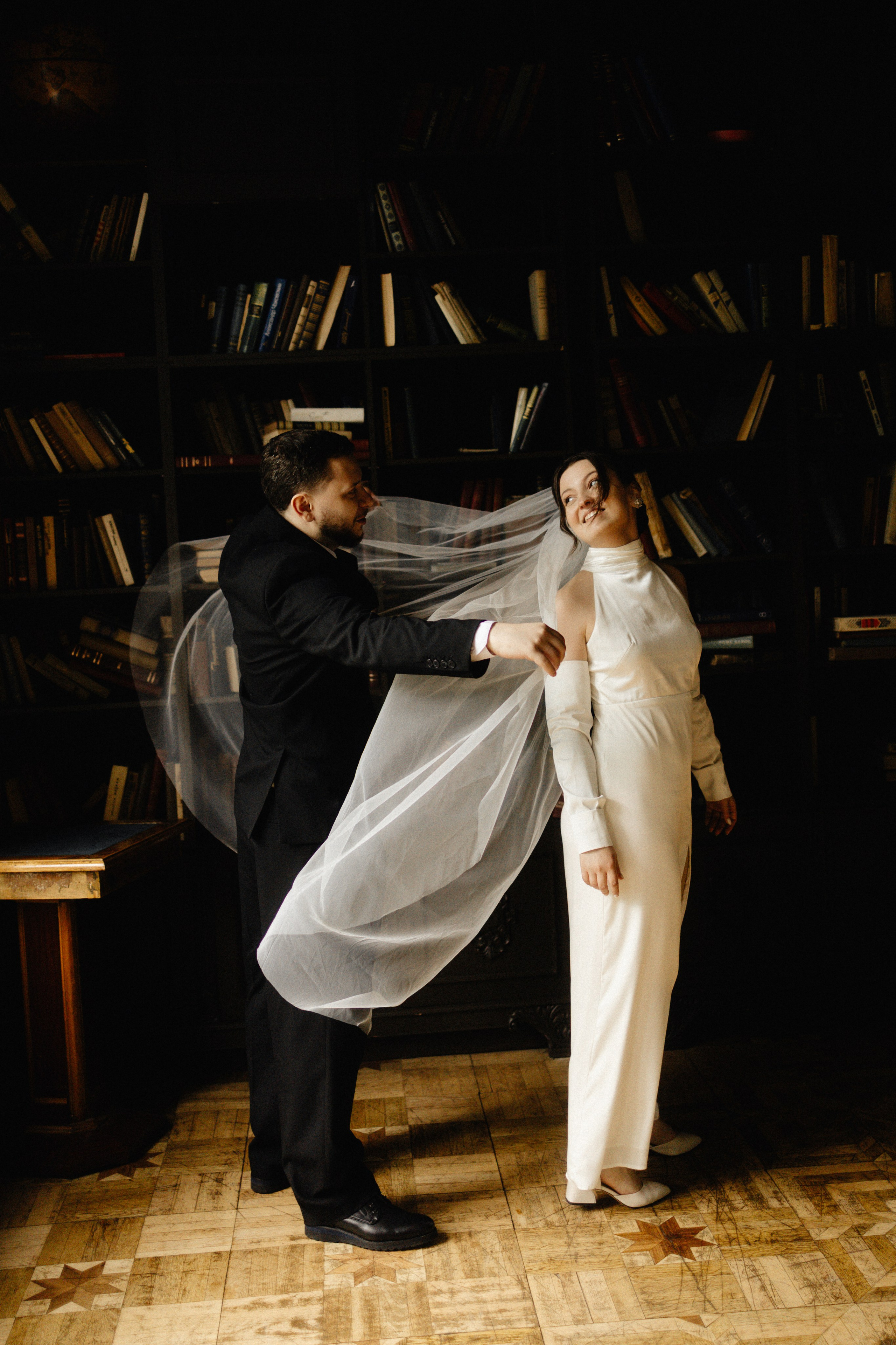 Дмитрий и Арина, роспись в библиотеке читальне имени Пушкина. Свадебный и портретный фотограф в Москве Кристина Золотова