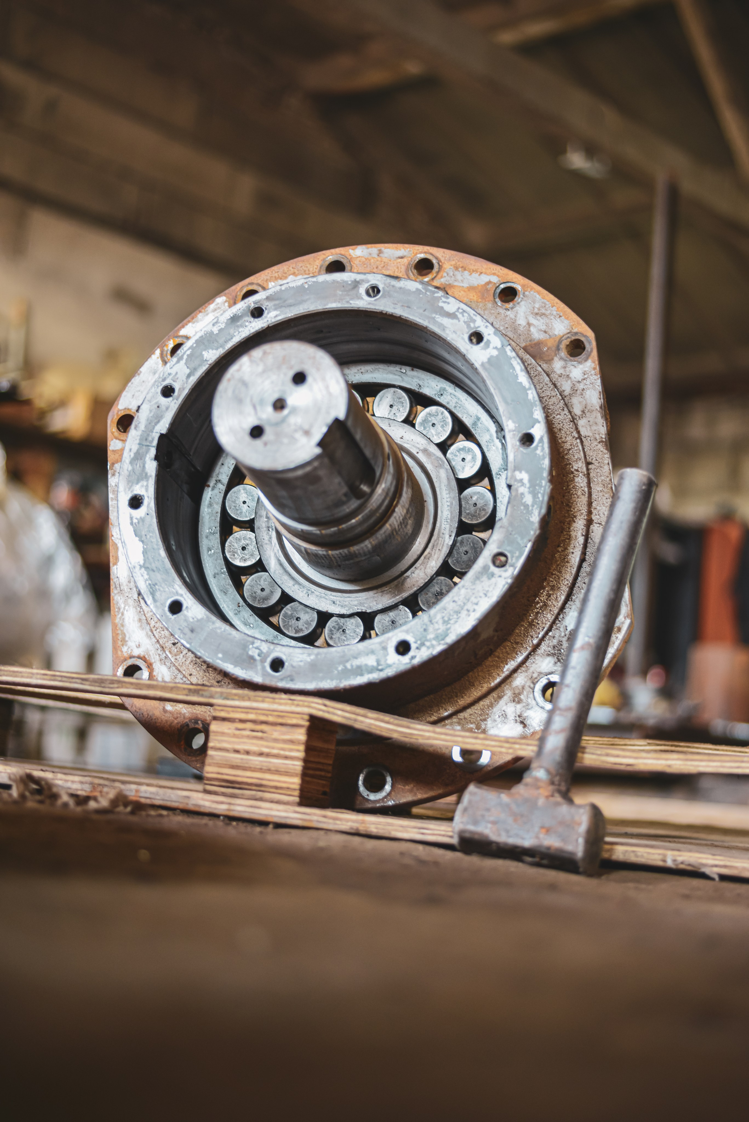 Тех обслуживание нерудных карьеров, строительство ангаров, промышленное строительство, токарные работы, ремонт установок, сеялок, грохотов,. Rystemys Picture