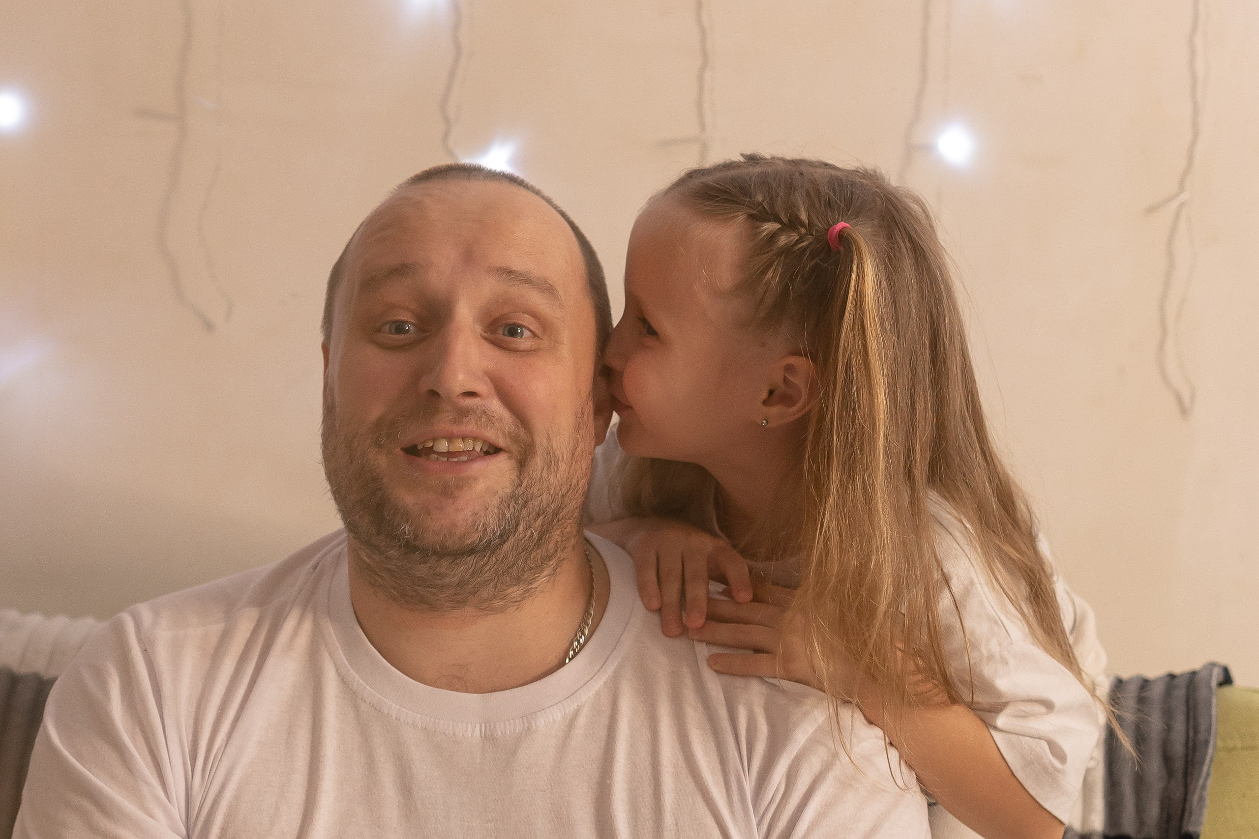 Семейная новогодняя фотосессия дома