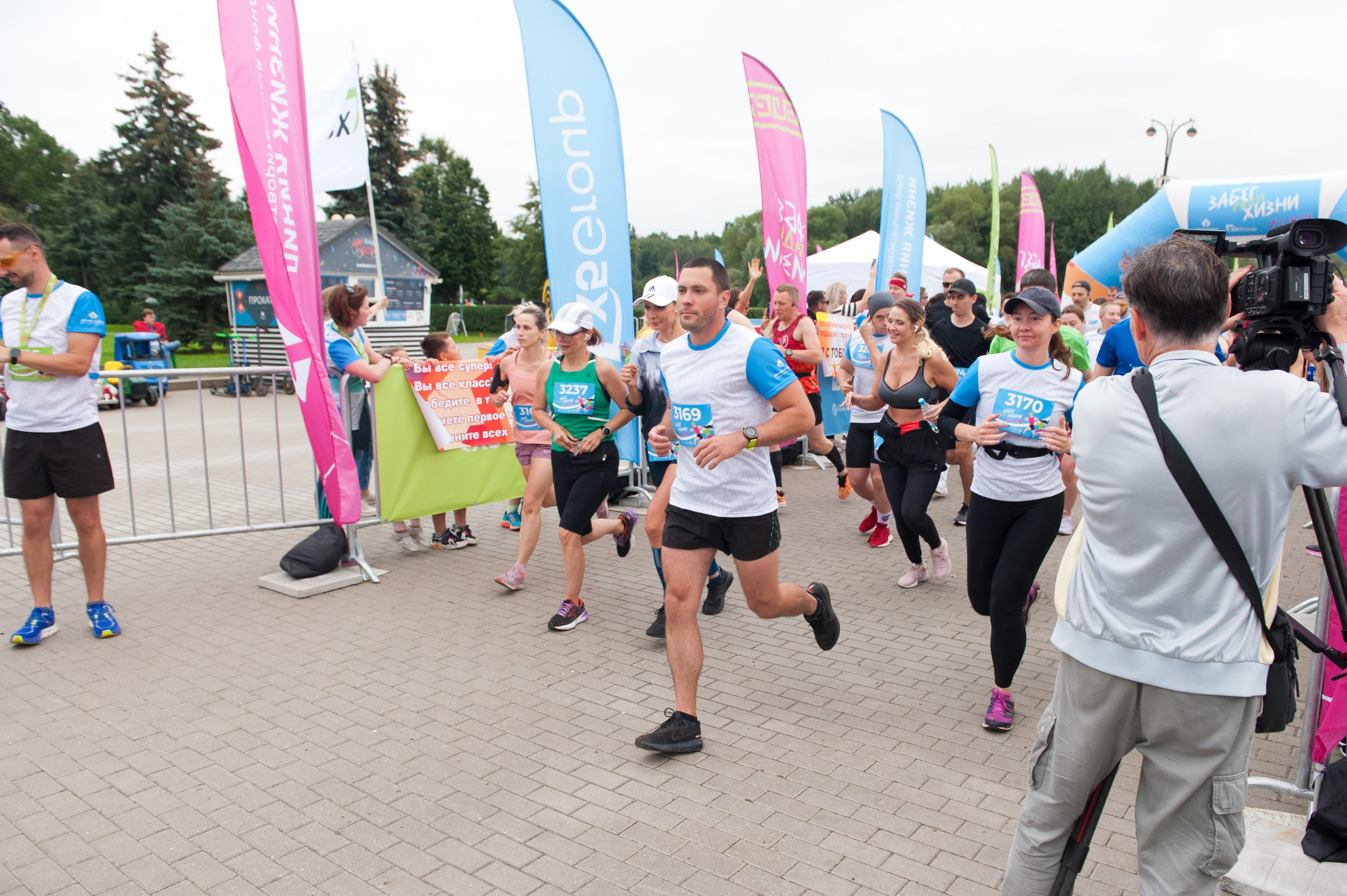 Корпоративное. Забег X5 Retail Group. Репортажный фотограф и видеограф Слава Думчев. Тимбилдинги, отчетники, корпоративы