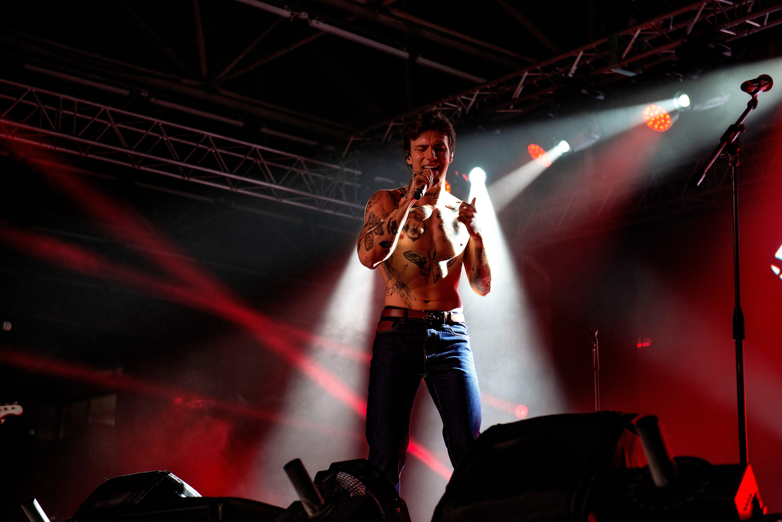 Концерт Хolidayboy. Школьный, фэшн фотограф в Тюмени и в России Ирина Королева