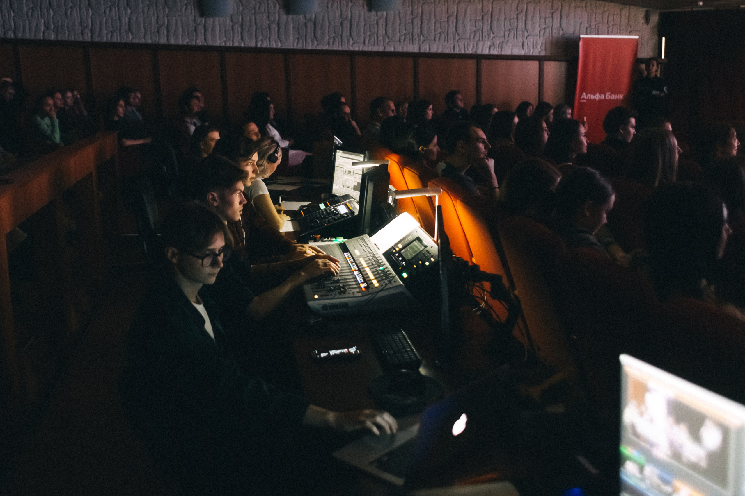 Первый снег — ИФИЯМ «Снежный ком». Фотограф Кемерово | Сергей