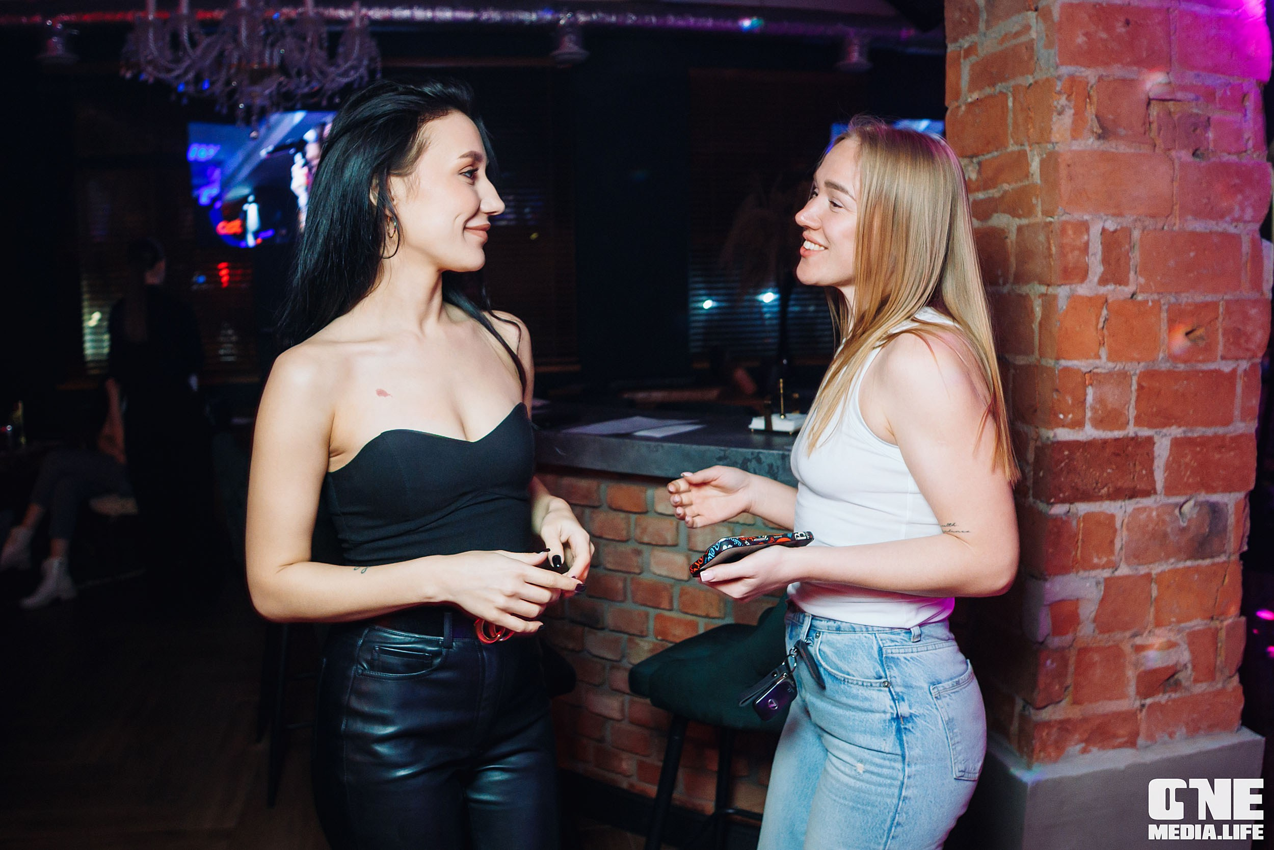 Пятница в Белгравии. One Media Life: фоторепортажи, фотоотчеты с мероприятий и заведений