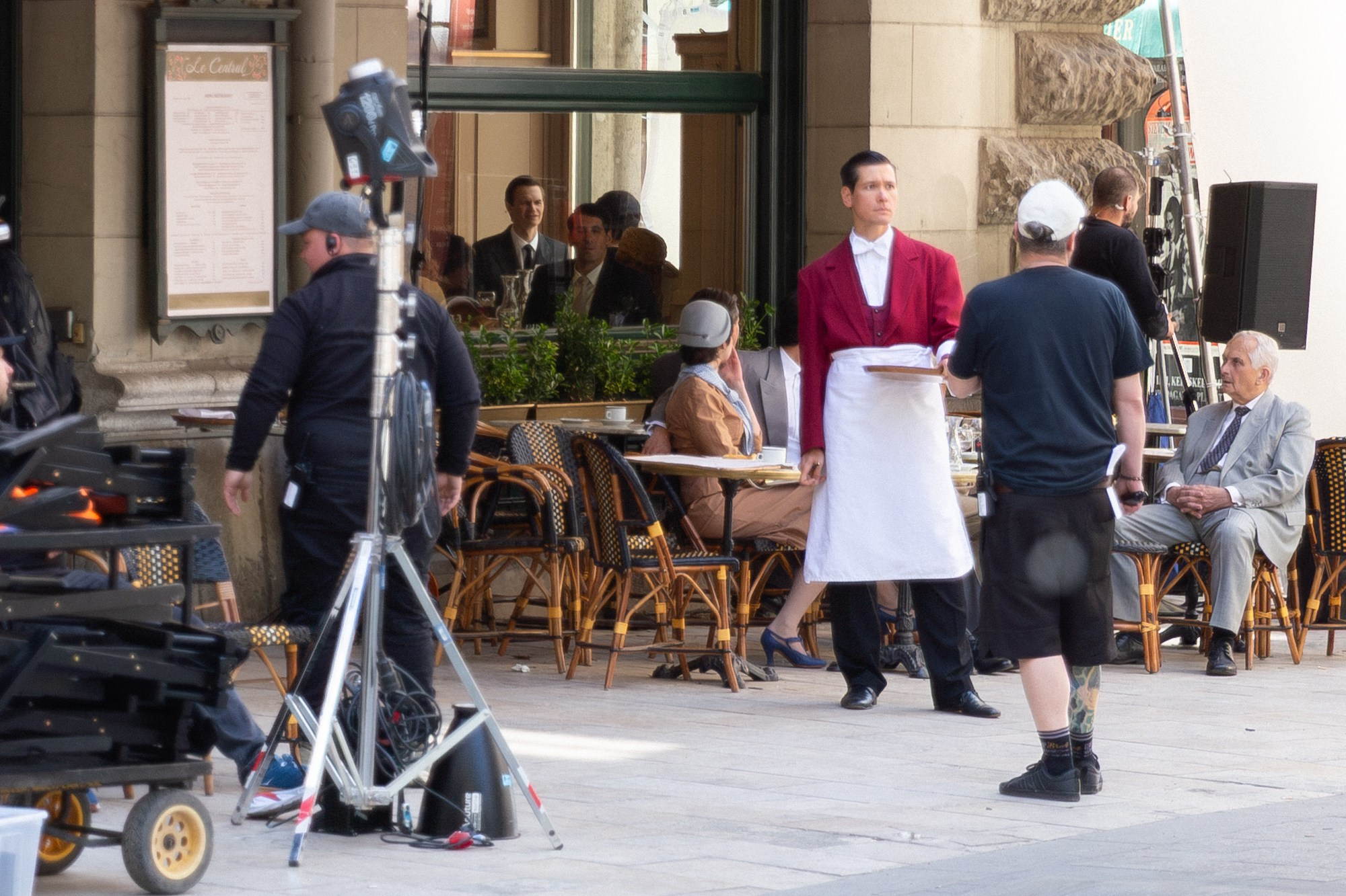 Dinner with Audrey. Behind the Scenes. Photographer in Budapest  — Yura Knyazev