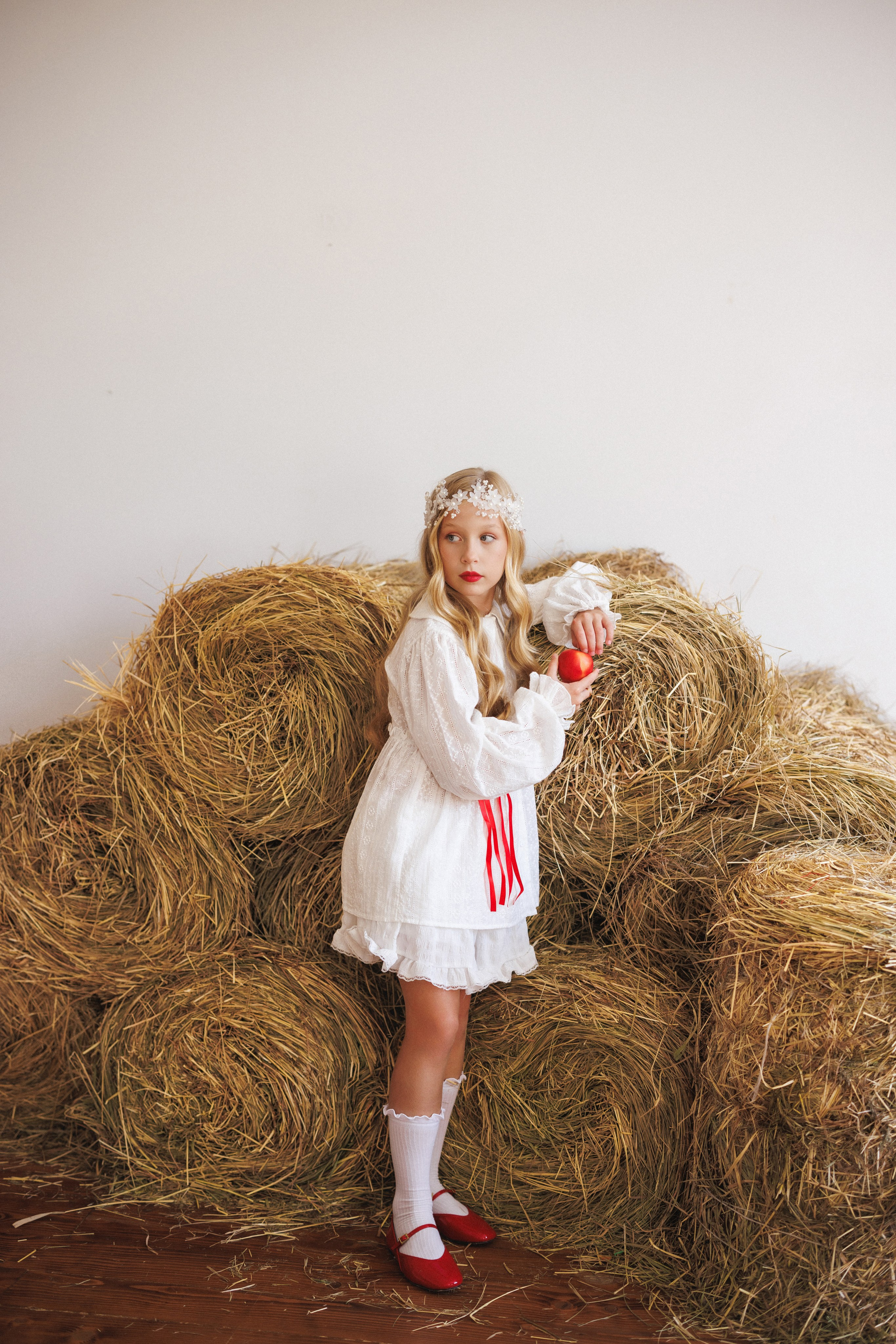 Фотосессия в современном Русском стиле. Фотостудия Лофт потолок, зал «Берлин», город Краснодар. Семейный и детский фотограф в Краснодаре Анна Трашкова