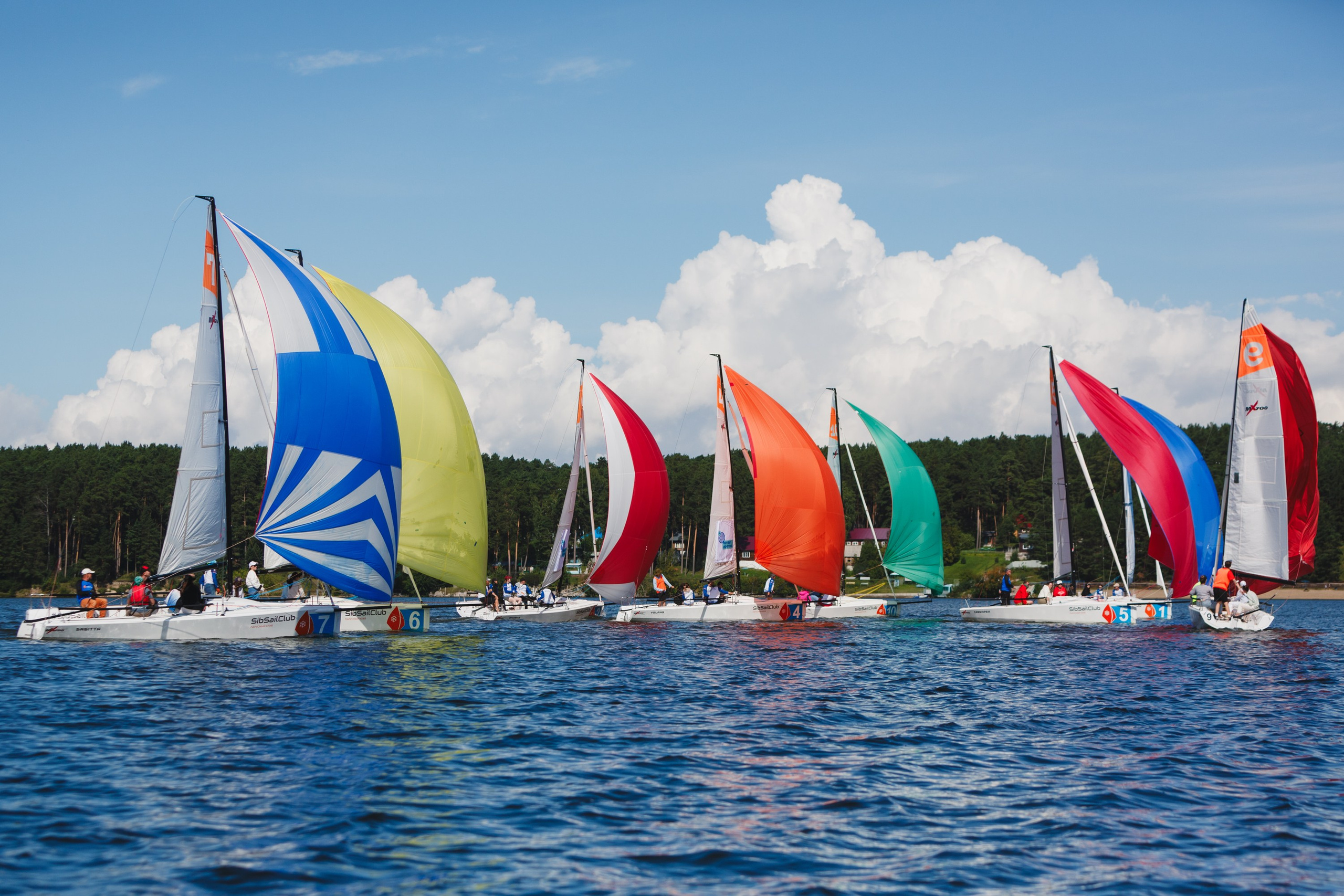 ЯХТИНГ. Roman Photo