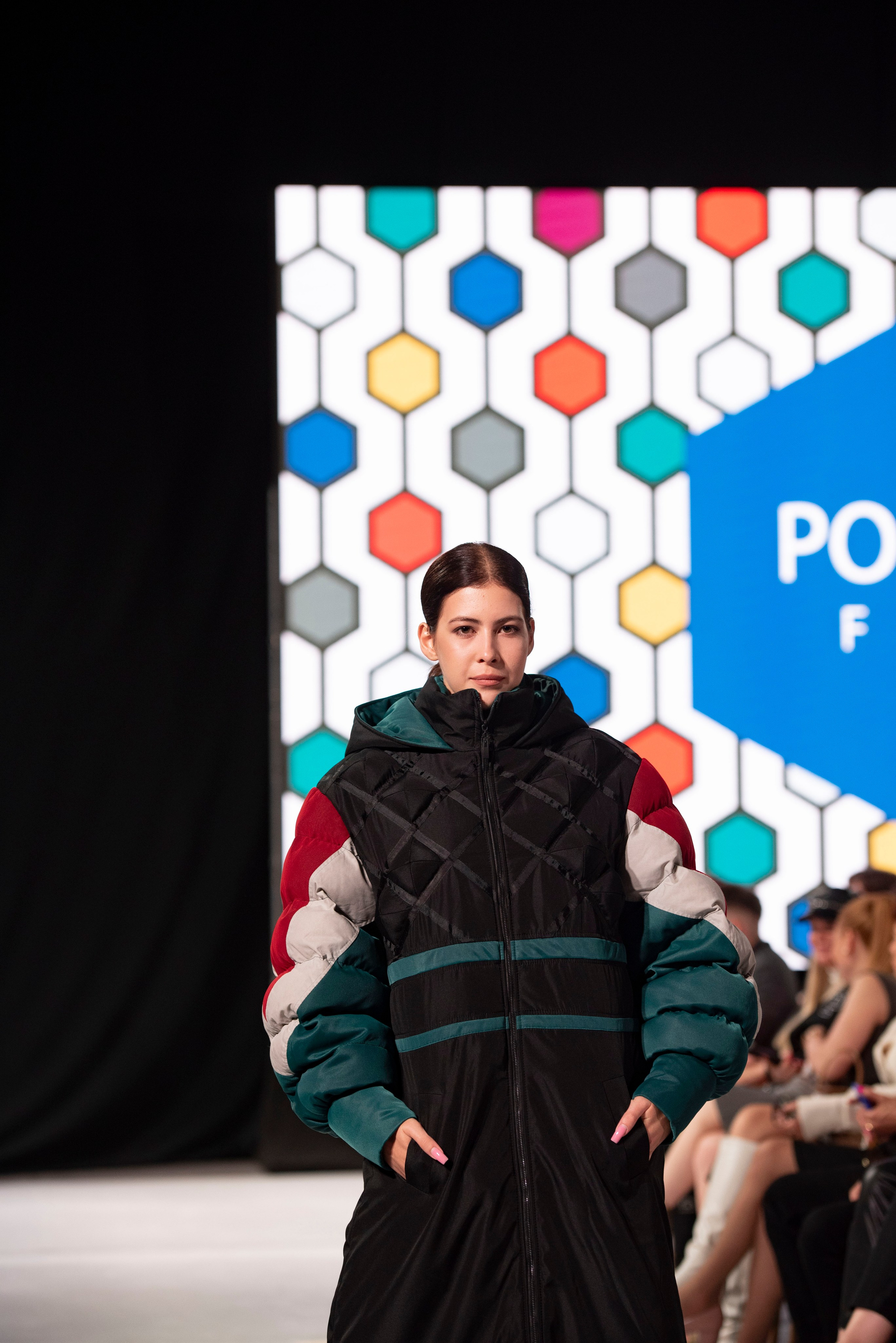 Фотограф на модельный показ. Свадебный, семейный, фэшн фотограф, школьный фотограф в Сочи