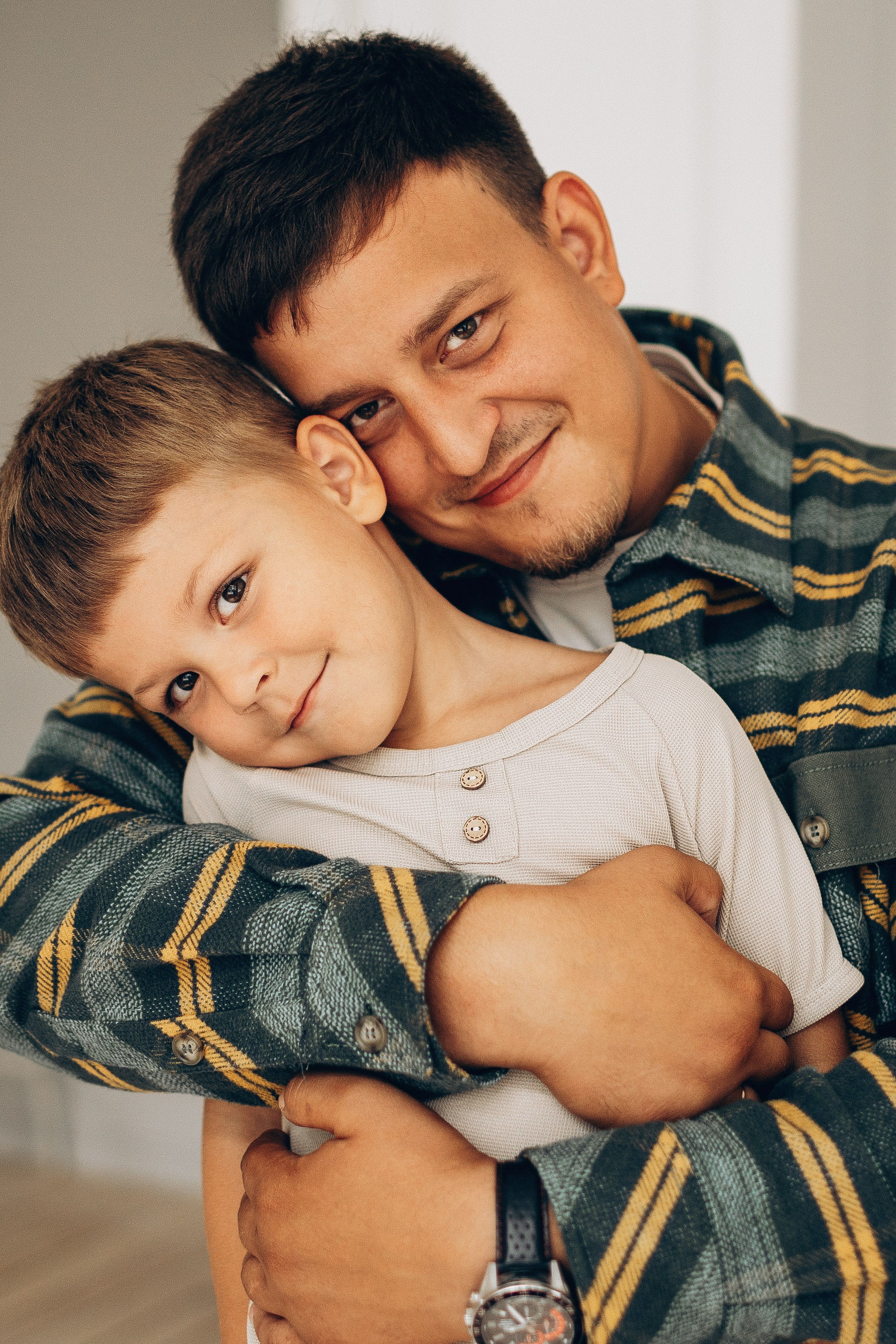 Семейная фотосессия в студии. Семейная съемка — это красивый способ признаться своей семье в любви