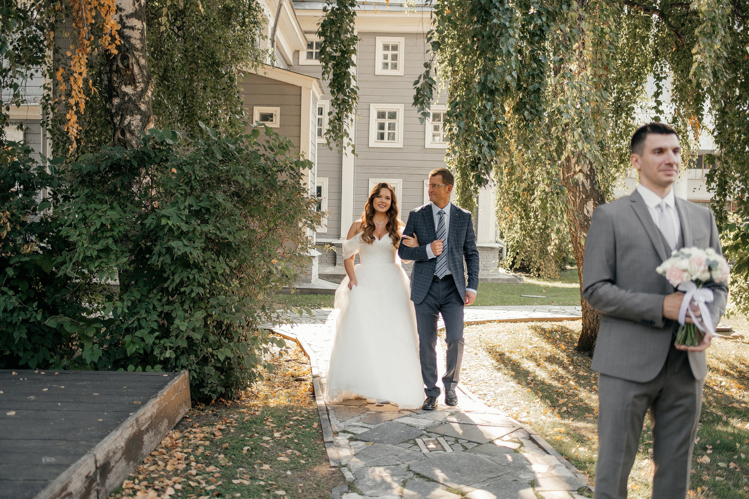 Михаил и Анна. Главная